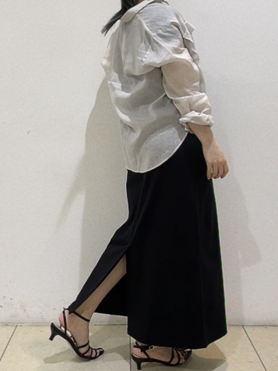 watanabeさんの「UNTITLED｜【古畑星夏さん着用/接触冷感】ドライタッチシャツ」を使ったコーディネート