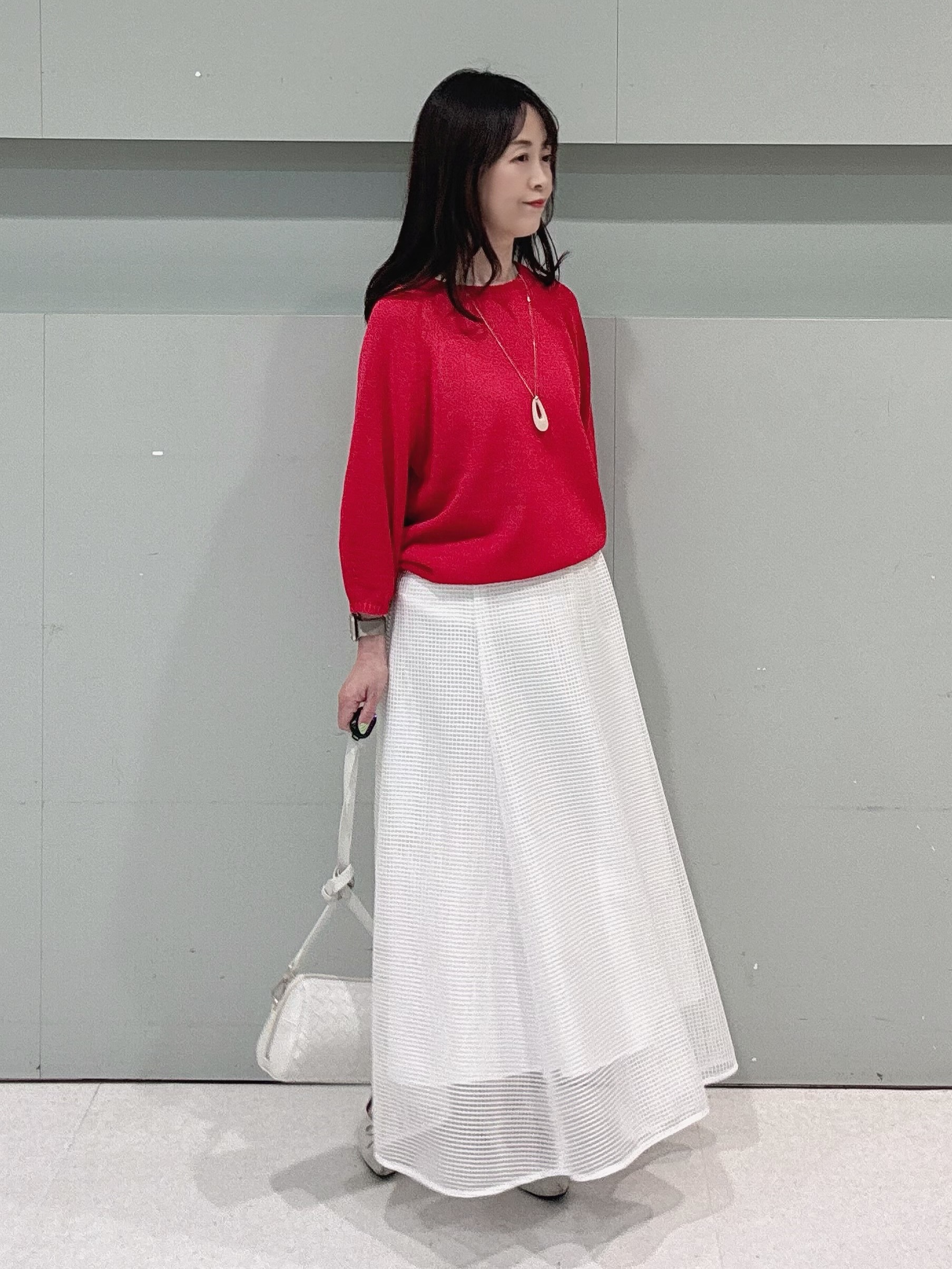 makiさんの「UNTITLED｜【洗える/ゆったり】クルーネックドライニット」を使ったコーディネート
