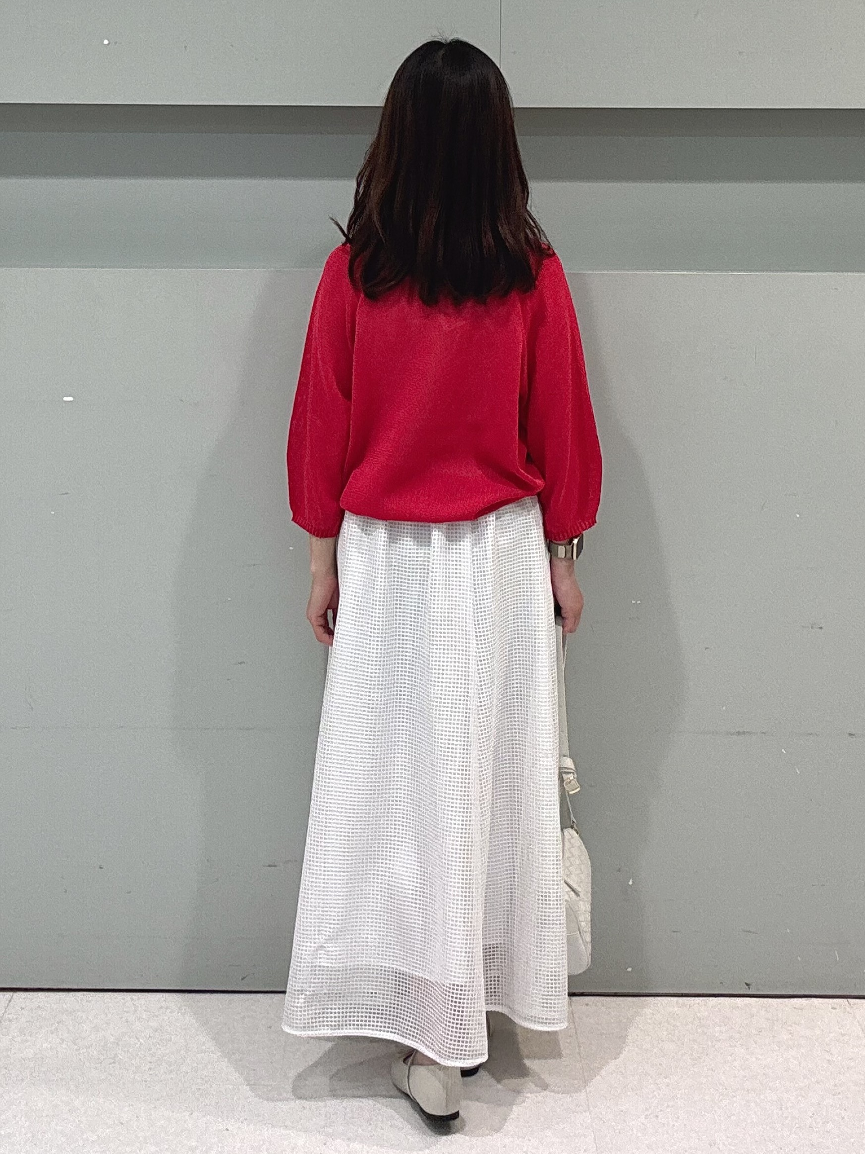 makiさんの「UNTITLED｜【洗える/ゆったり】クルーネックドライニット」を使ったコーディネート