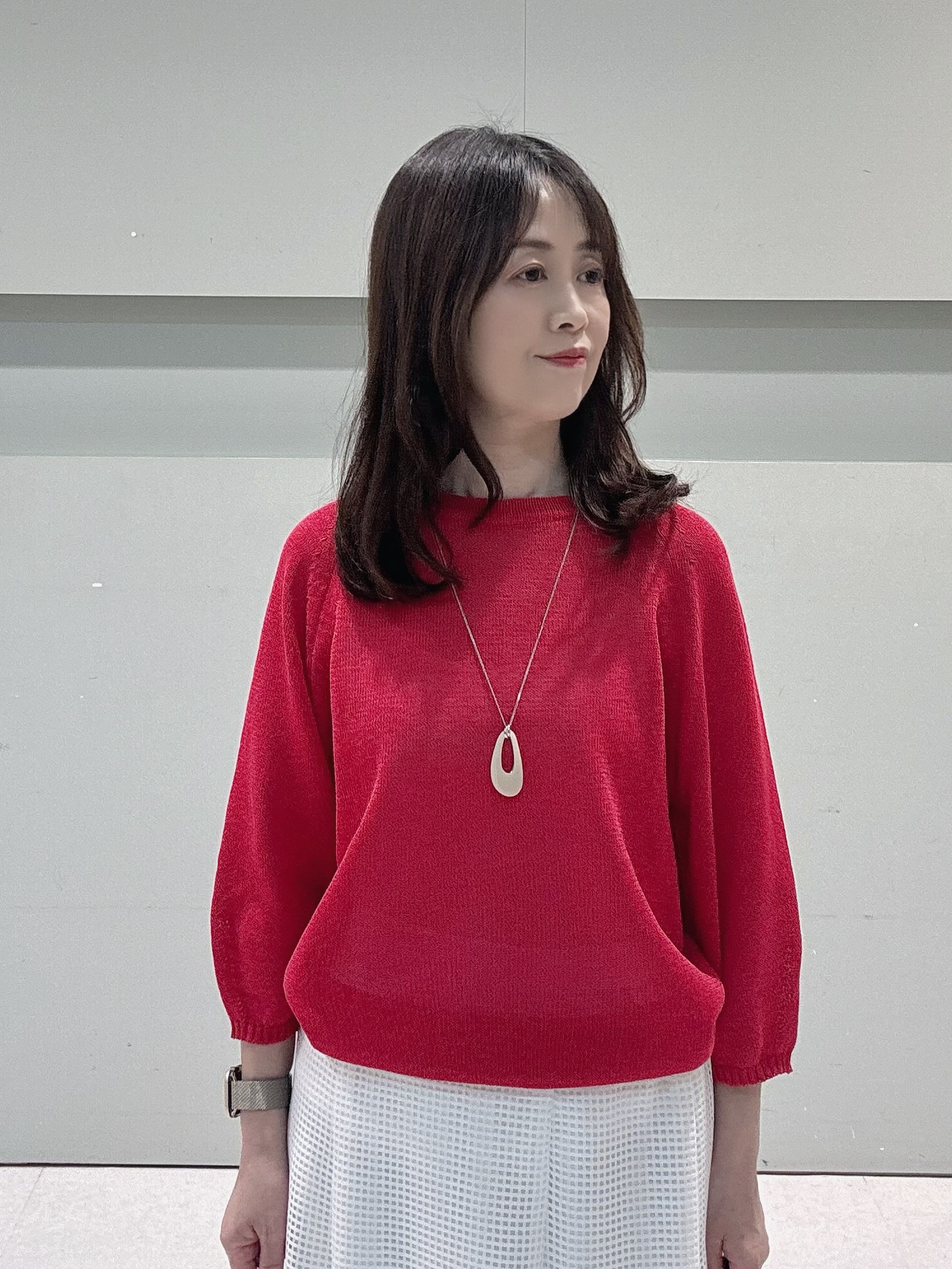 makiさんの「UNTITLED｜【洗える/ゆったり】クルーネックドライニット」を使ったコーディネート