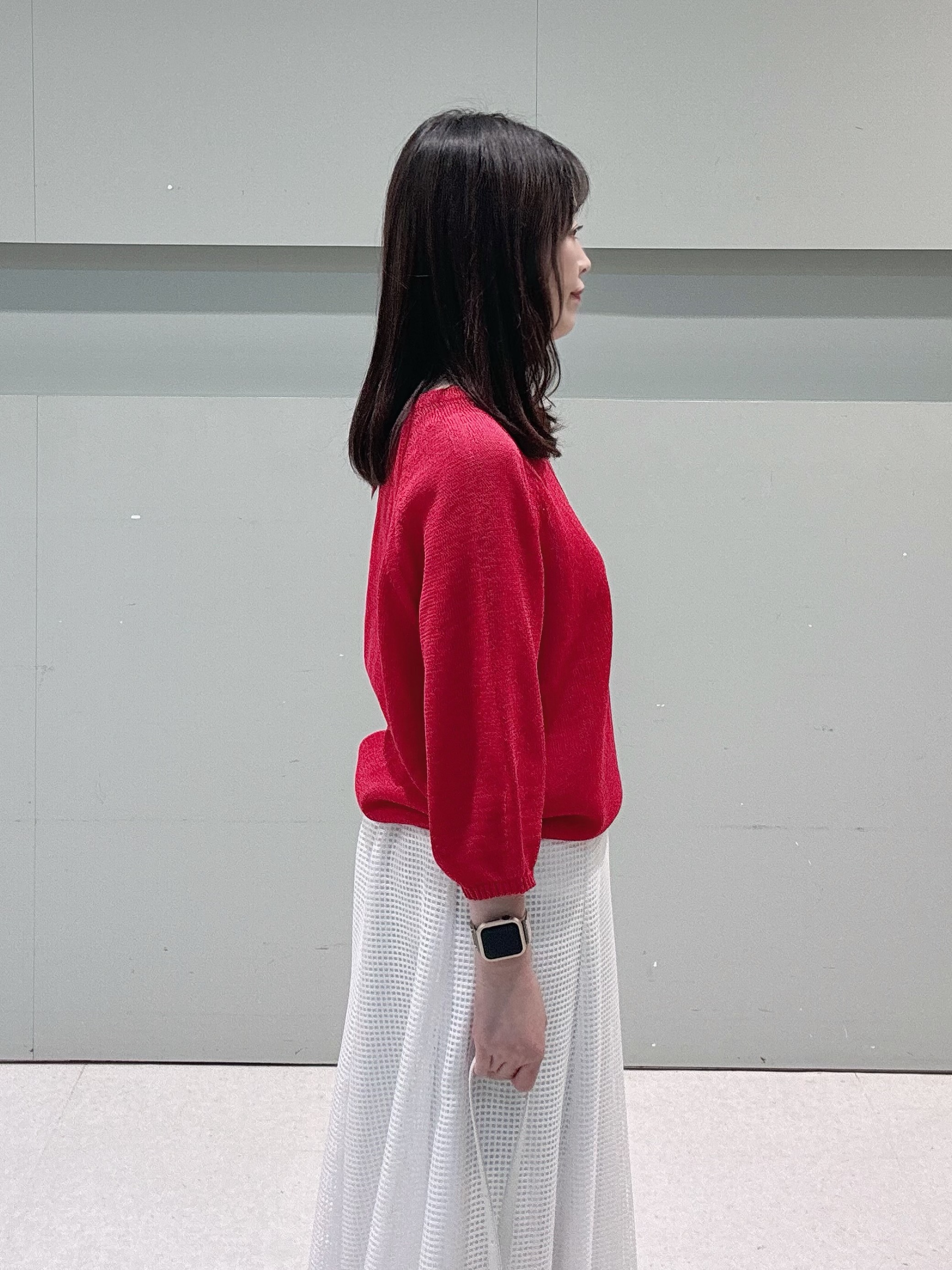 makiさんの「UNTITLED｜【洗える/ゆったり】クルーネックドライニット」を使ったコーディネート