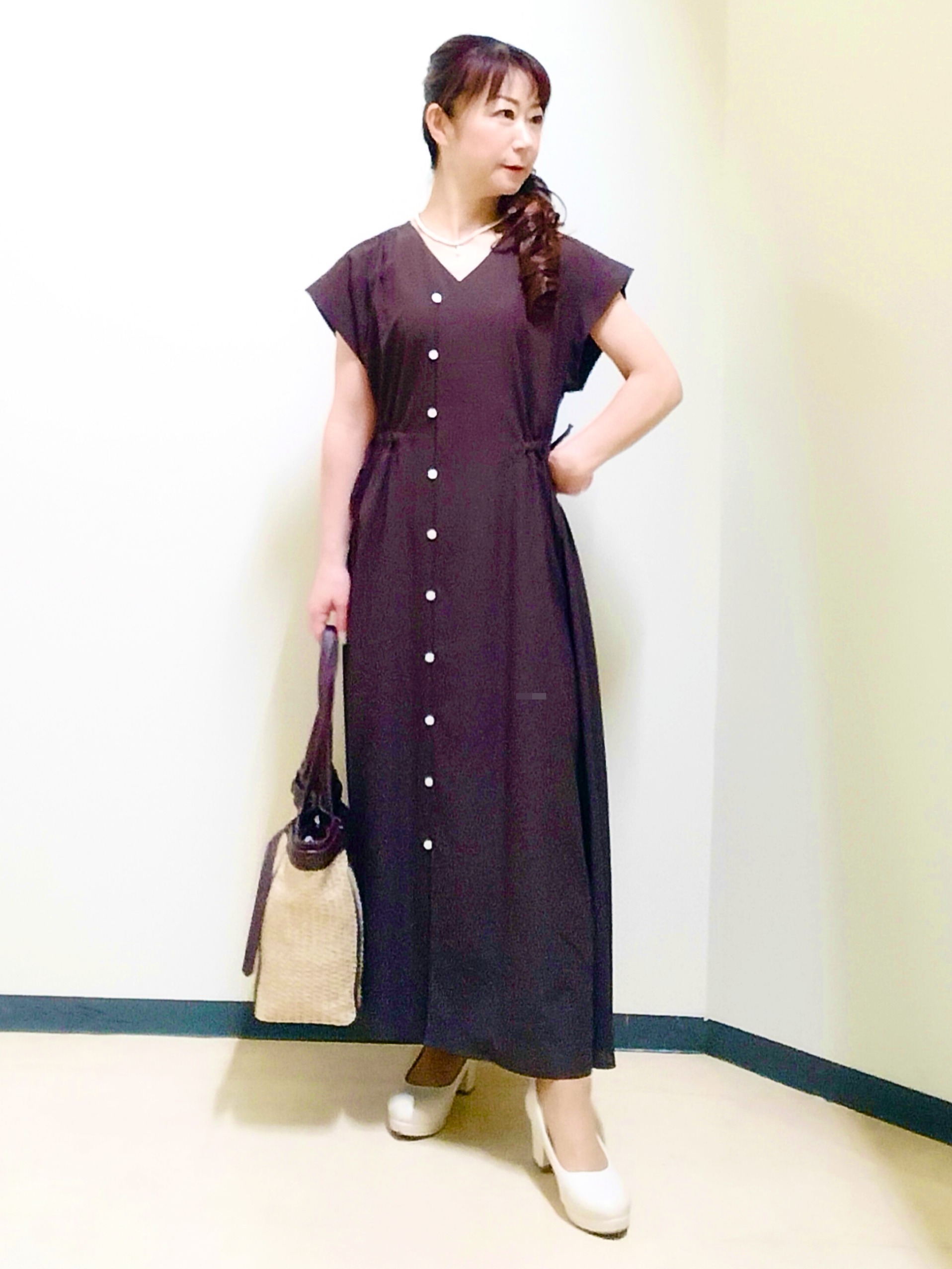 花さんの「Reflect｜【通気性あり／涼しい／マシンウォッシャブル】フロントボタンワンピース」を使ったコーディネート