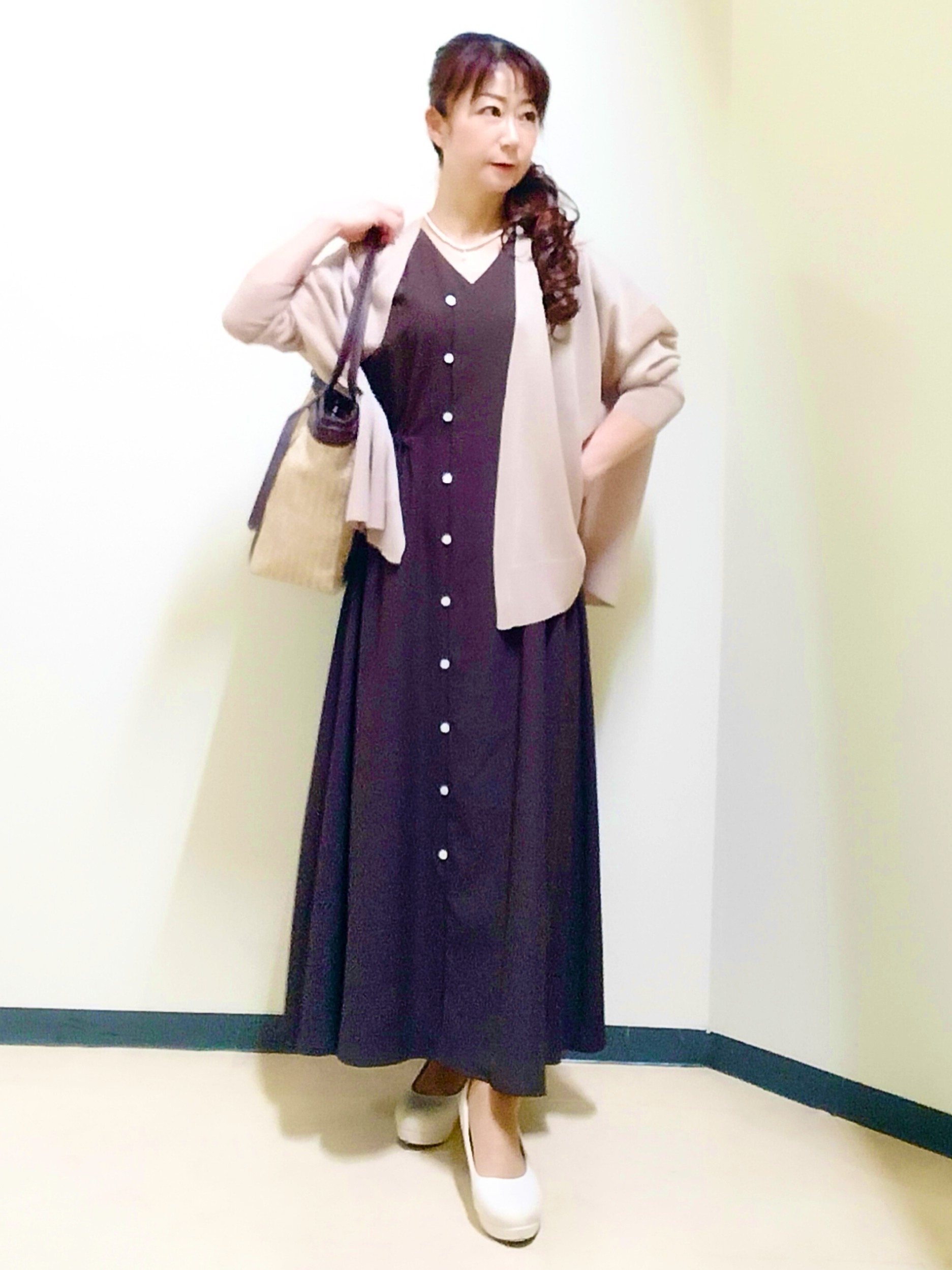 花さんの「Reflect｜【通気性あり／涼しい／マシンウォッシャブル】フロントボタンワンピース」を使ったコーディネート