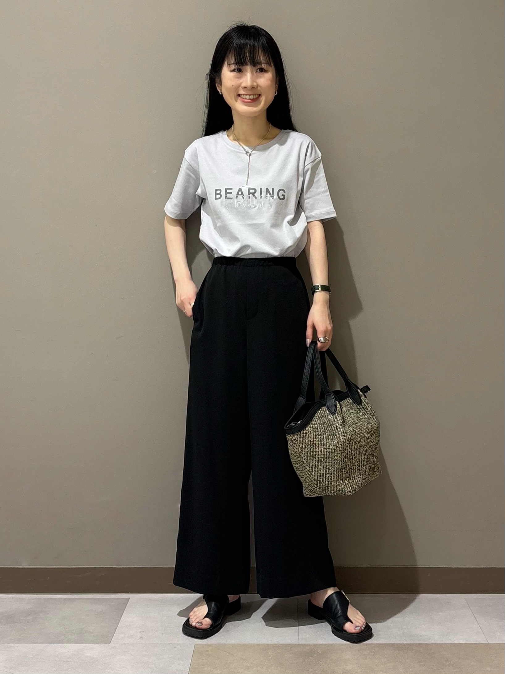 KEIKOさんの「INDIVI｜【さらに軽く軽快！／着る日傘】ドルマンダブルジャケット」を使ったコーディネート