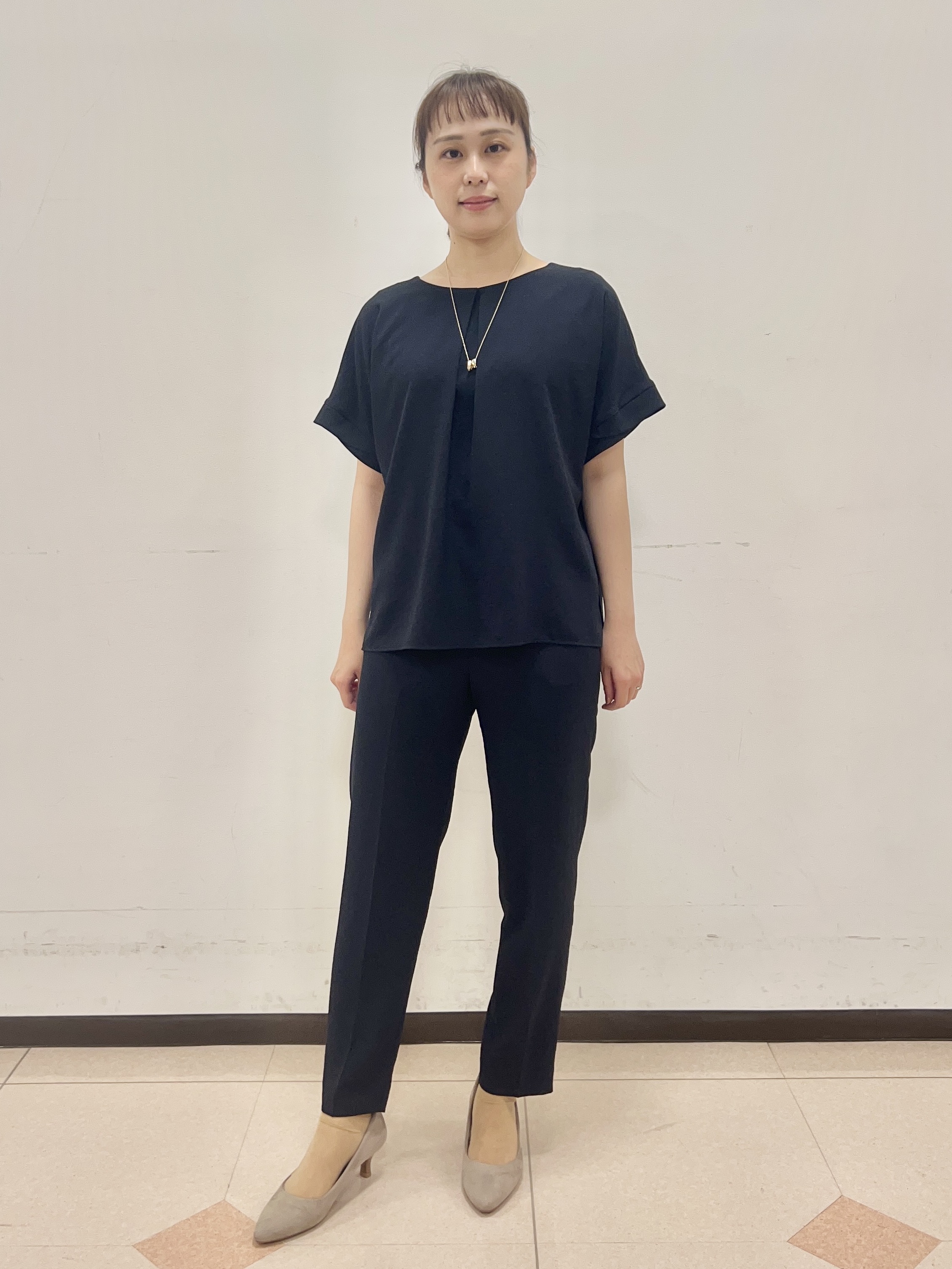 りおさんの「UNTITLED｜【前後2WAY/はっ水/セットアップ可】リラクシーフレンチスリーブブラウス」を使ったコーディネート