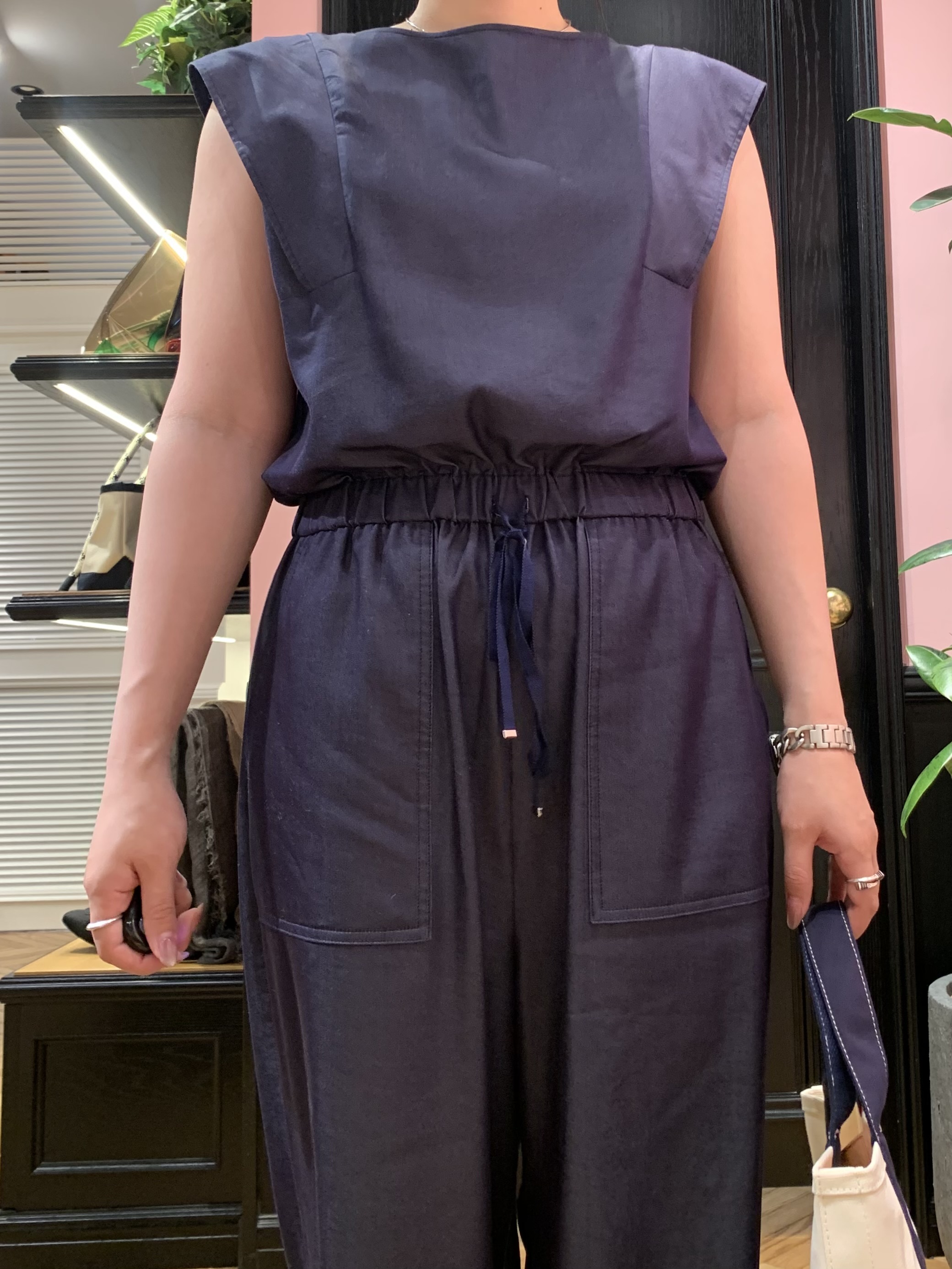 SAKAIさんの「DRESSTERIOR｜【ウォッシャブル】フレンチスリーブ コンビネゾン」を使ったコーディネート
