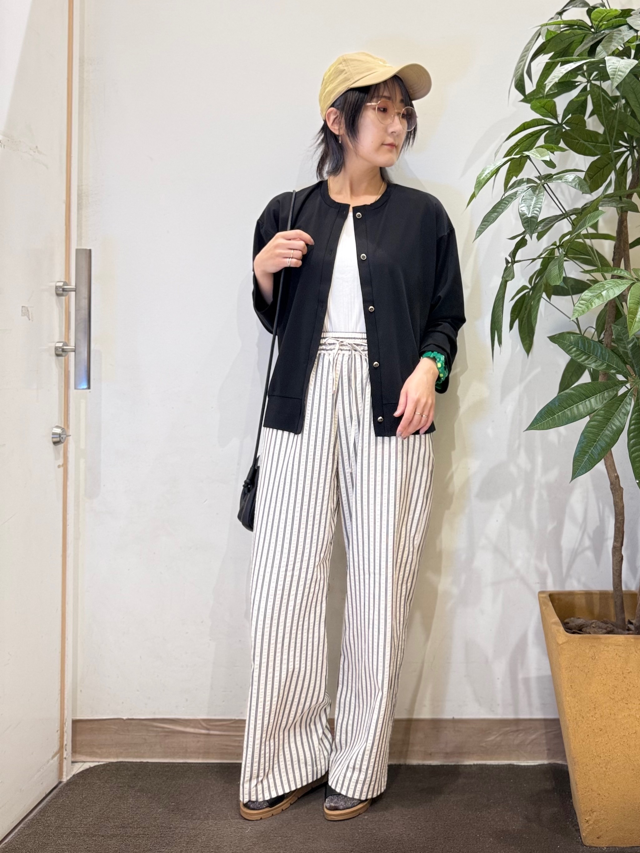 misakiさんの「SHOO･LA･RUE｜【ひんやり/UV/S-LL】着ごこちなめらか カノコ編みカーディガン」を使ったコーディネート