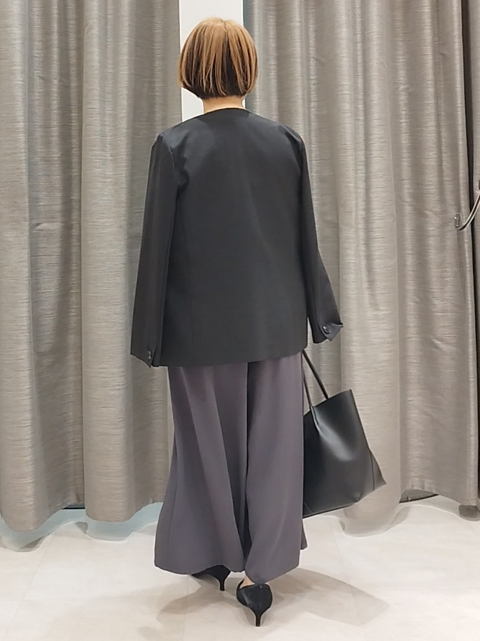 s u g iさんの「UNTITLED｜【さらりと快適/セットアップ可/UV/接触冷感】スラブカラーレスジャケット」を使ったコーディネート