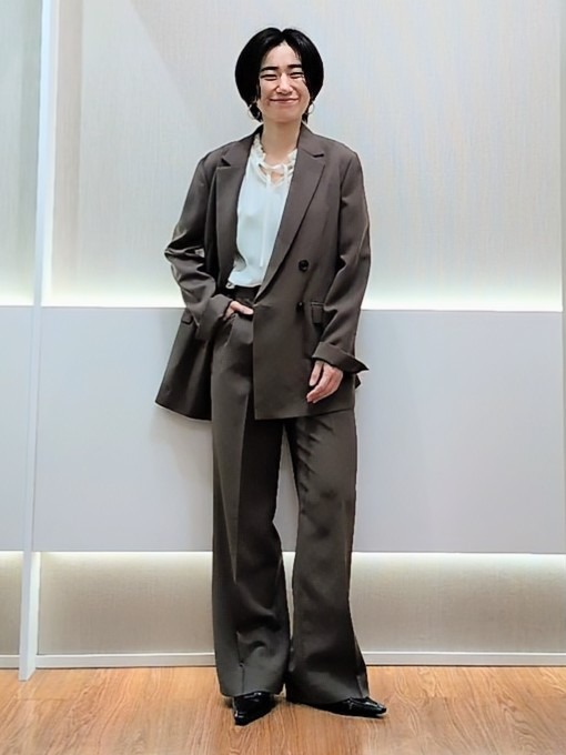 ミズタさんの「UNTITLED｜【新色追加/セットアップ可】エアリー ダブルブレストジャケット」を使ったコーディネート