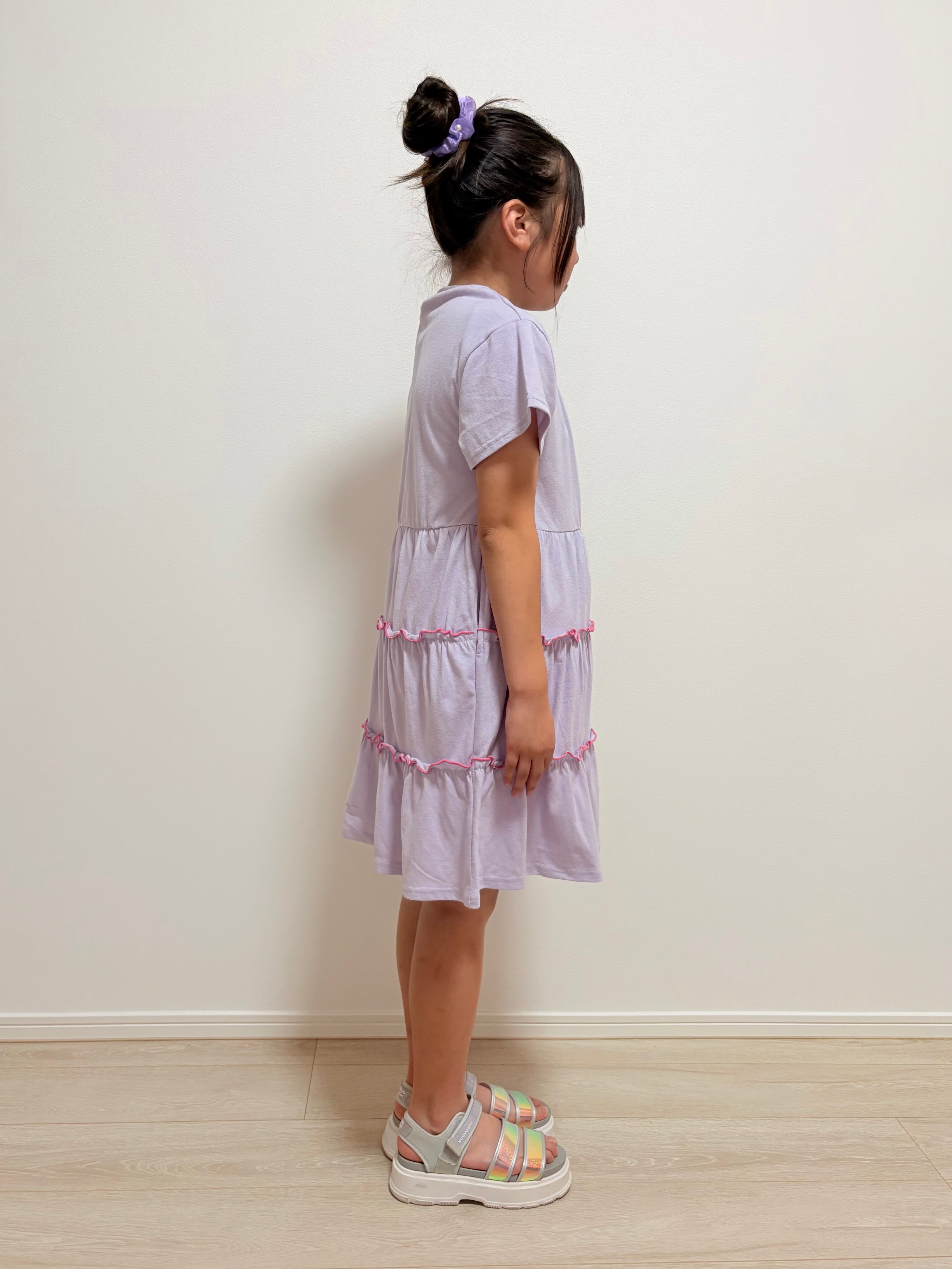 YUMIさんの「SHOO･LA･RUE｜【100-150cm】配色メローティアードワンピース」を使ったコーディネート