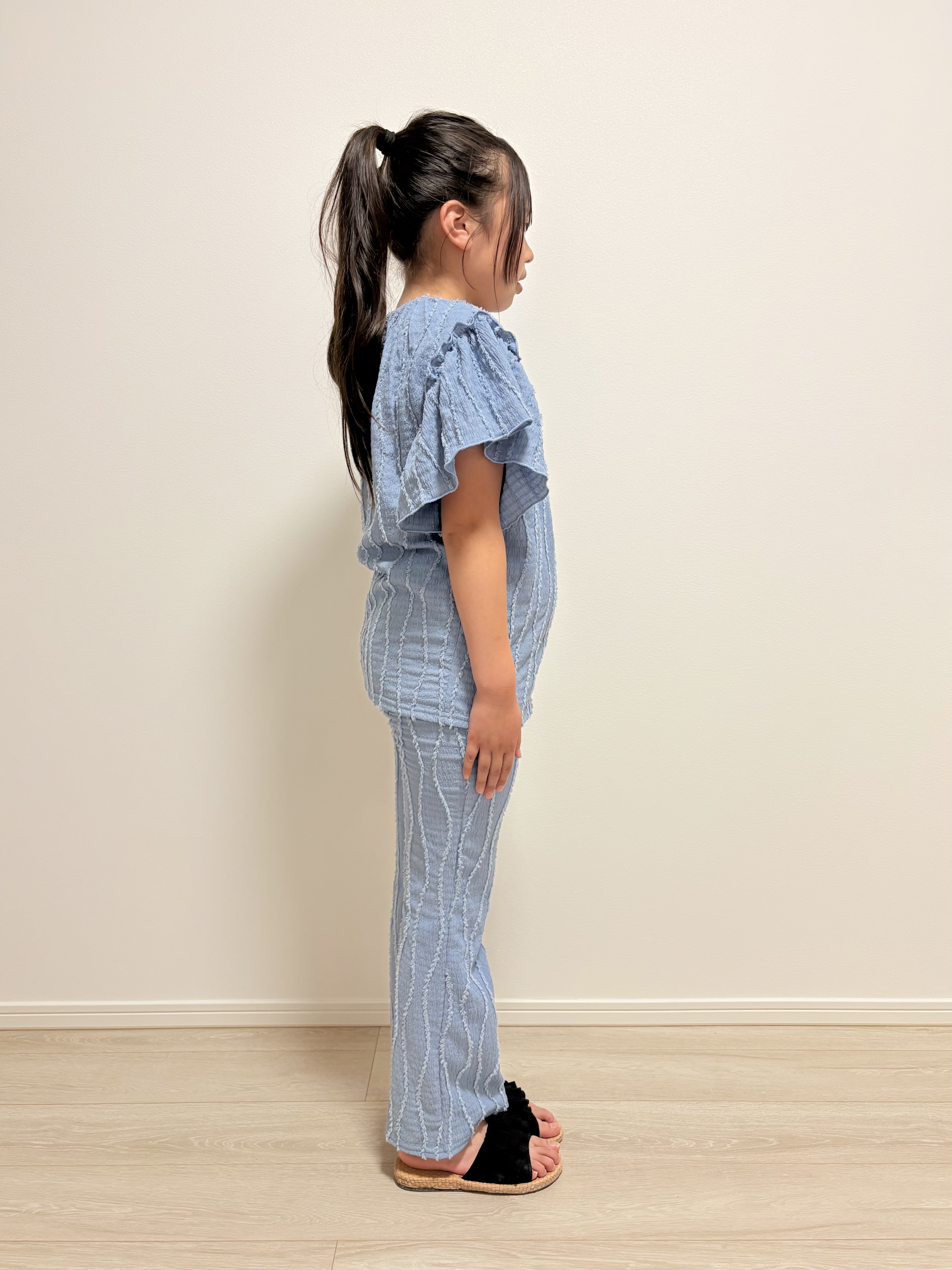 YUMIさんの「SHOO･LA･RUE｜【100-150cm】フリンジジャカードフリルカットソー」を使ったコーディネート