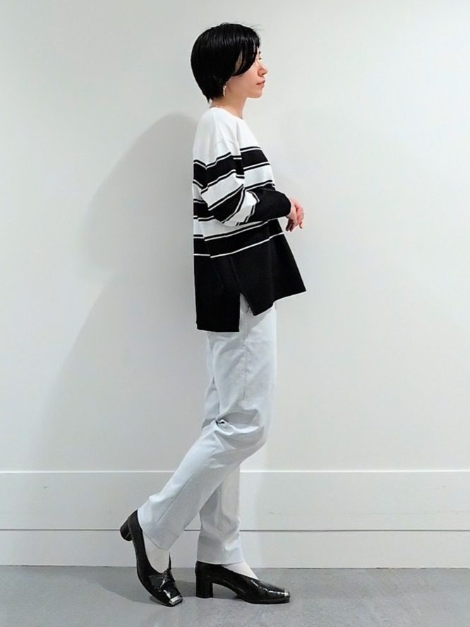ミズタさんの「UNTITLED｜【洗える/ゆったり】ボーダーボートネックニット」を使ったコーディネート