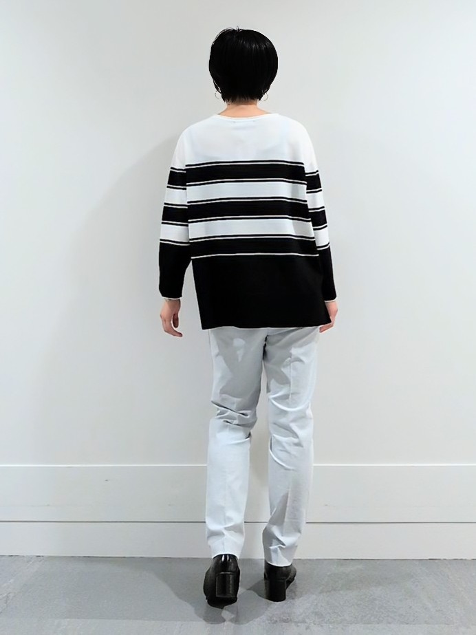 ミズタさんの「UNTITLED｜【洗える/ゆったり】ボーダーボートネックニット」を使ったコーディネート