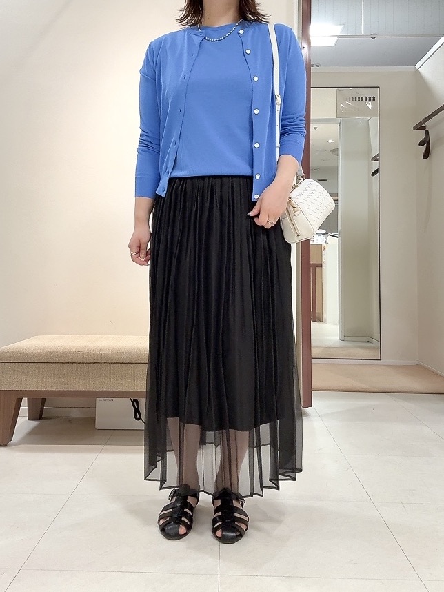 YUIさんの「UNTITLED｜【9色展開/アンサンブル可】コットンクルーネックカーディガン」を使ったコーディネート