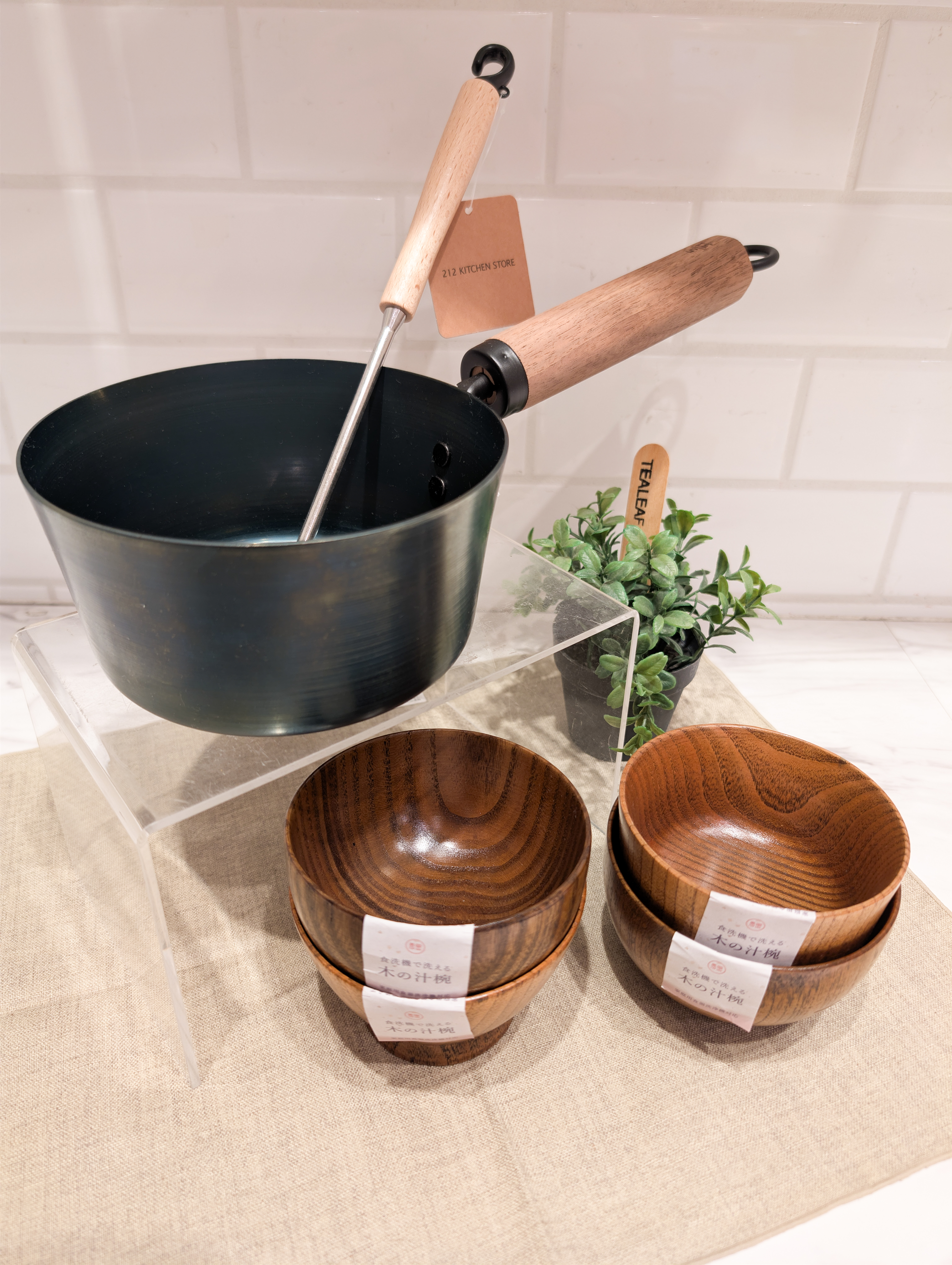 シモさんの「212 KITCHEN STORE｜ランチョンマット リネンライク エクリュ」を使ったコーディネート