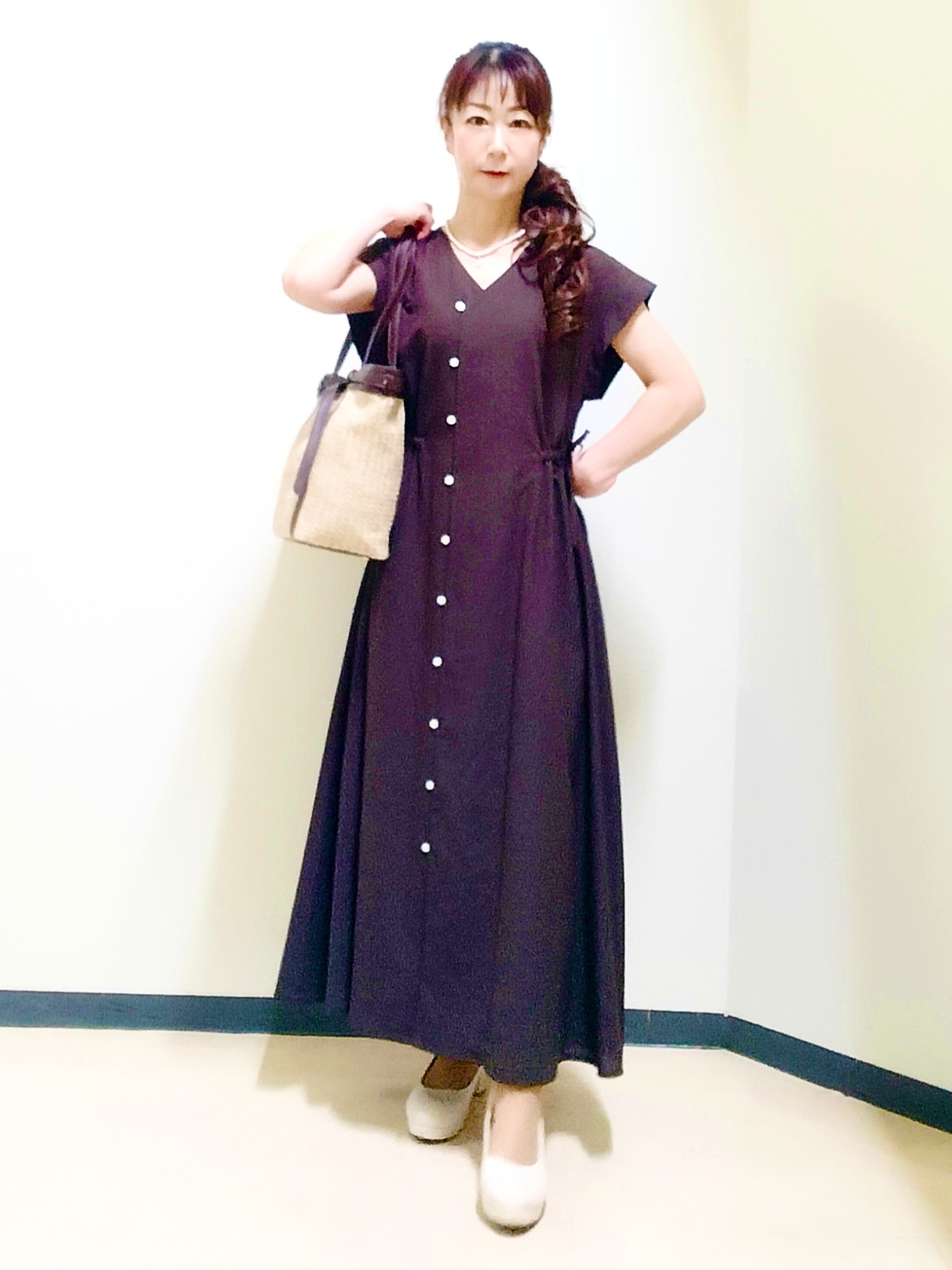 花さんの「Reflect｜【通気性あり／涼しい／マシンウォッシャブル】フロントボタンワンピース」を使ったコーディネート