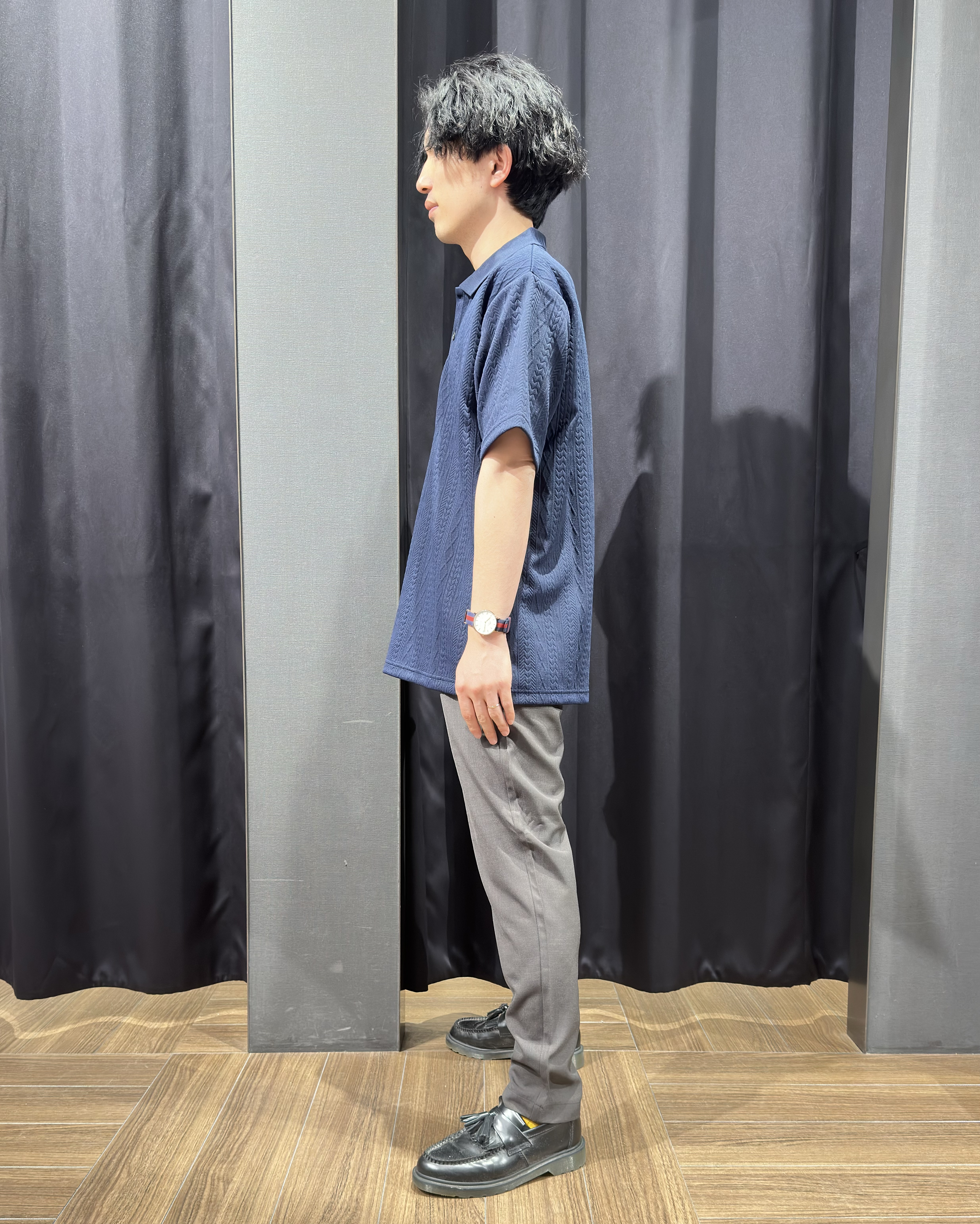 tomoyaさんの「THE SHOP TK｜【シンプルすぎない大人の表情】ケーブルフクレポロシャツ 吸水速乾/UVケア/洗濯機OK」を使ったコーディネート