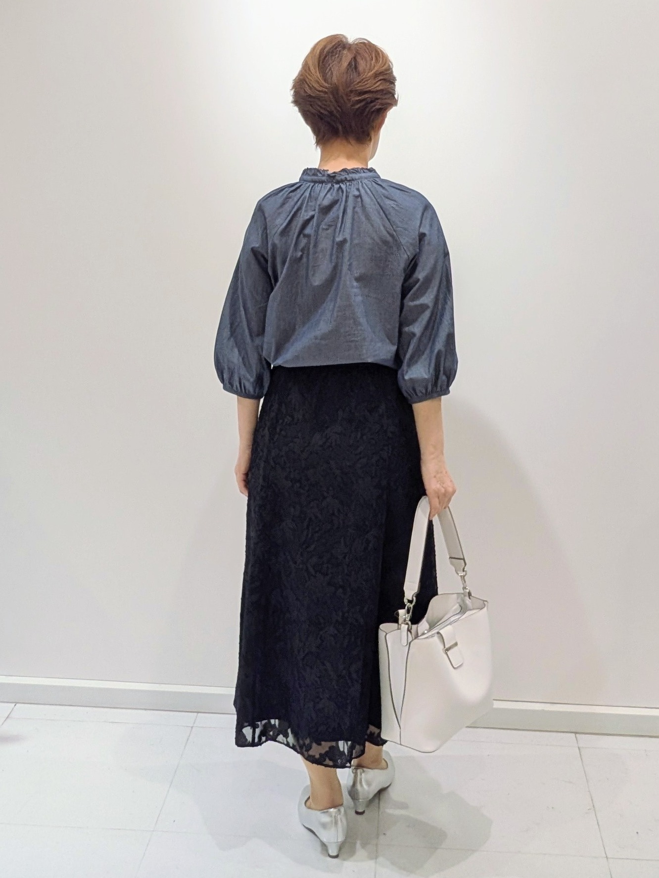 mamiさんの「Reflect｜フロントボタンデザインブラウス」を使ったコーディネート
