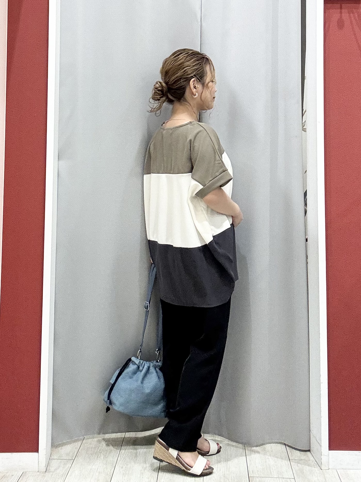 shioさんの「SHOO･LA･RUE｜【S-LL/洗濯機可/体型カバー】1枚で主役になる 3段切替 ドルマンＴシャツ」を使ったコーディネート