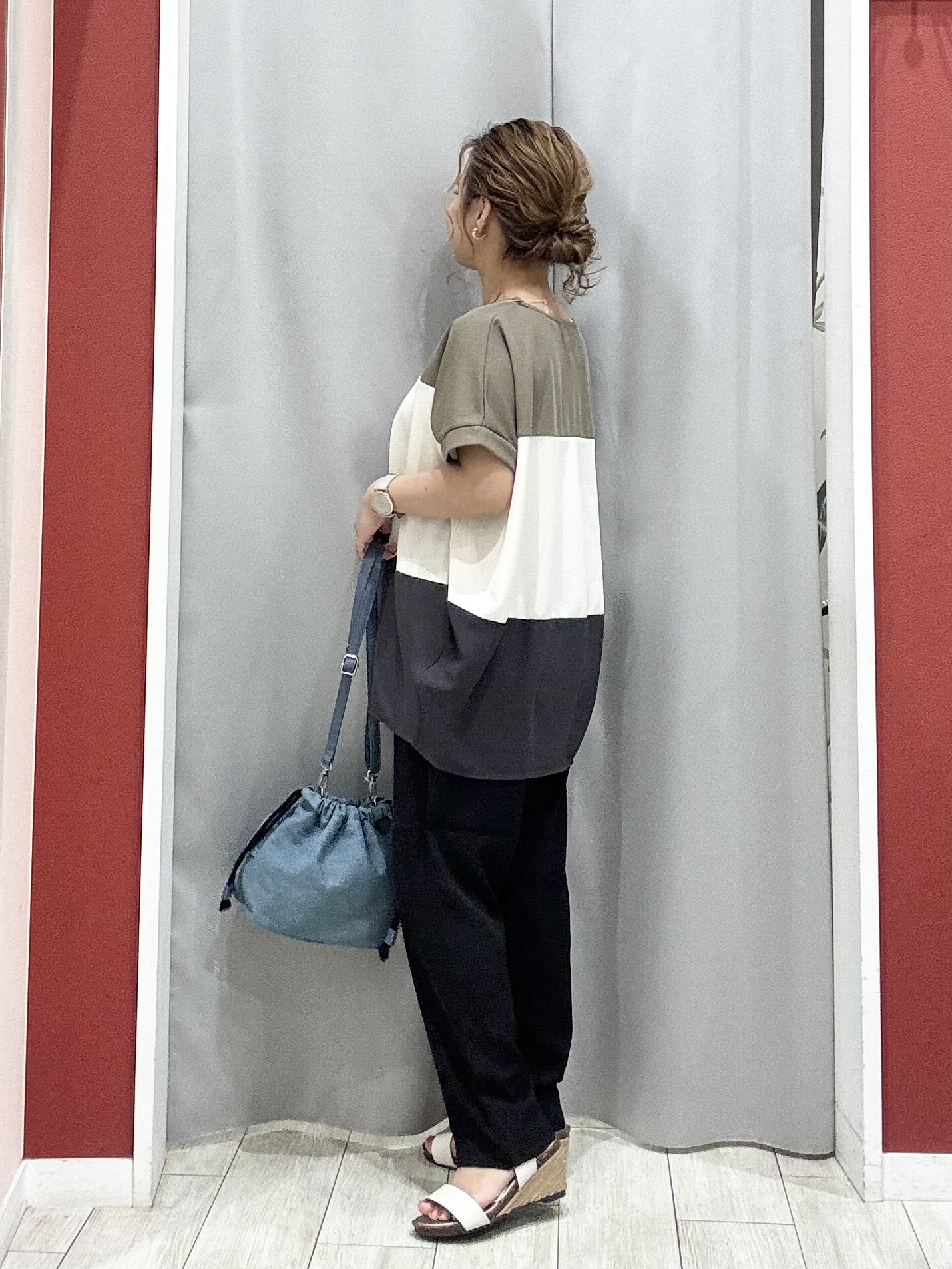 shioさんの「SHOO･LA･RUE｜【S-LL/洗濯機可/体型カバー】1枚で主役になる 3段切替 ドルマンＴシャツ」を使ったコーディネート