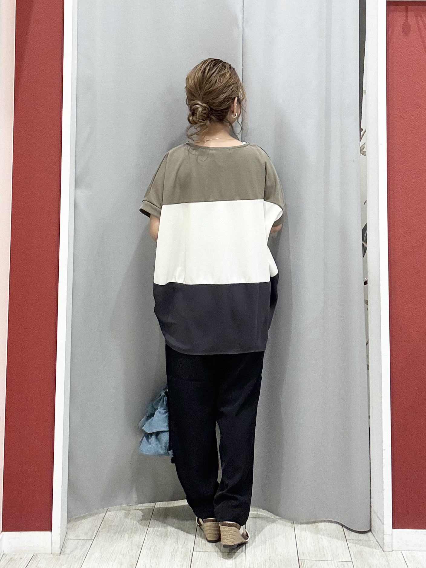 shioさんの「SHOO･LA･RUE｜【S-LL/洗濯機可/体型カバー】1枚で主役になる 3段切替 ドルマンＴシャツ」を使ったコーディネート