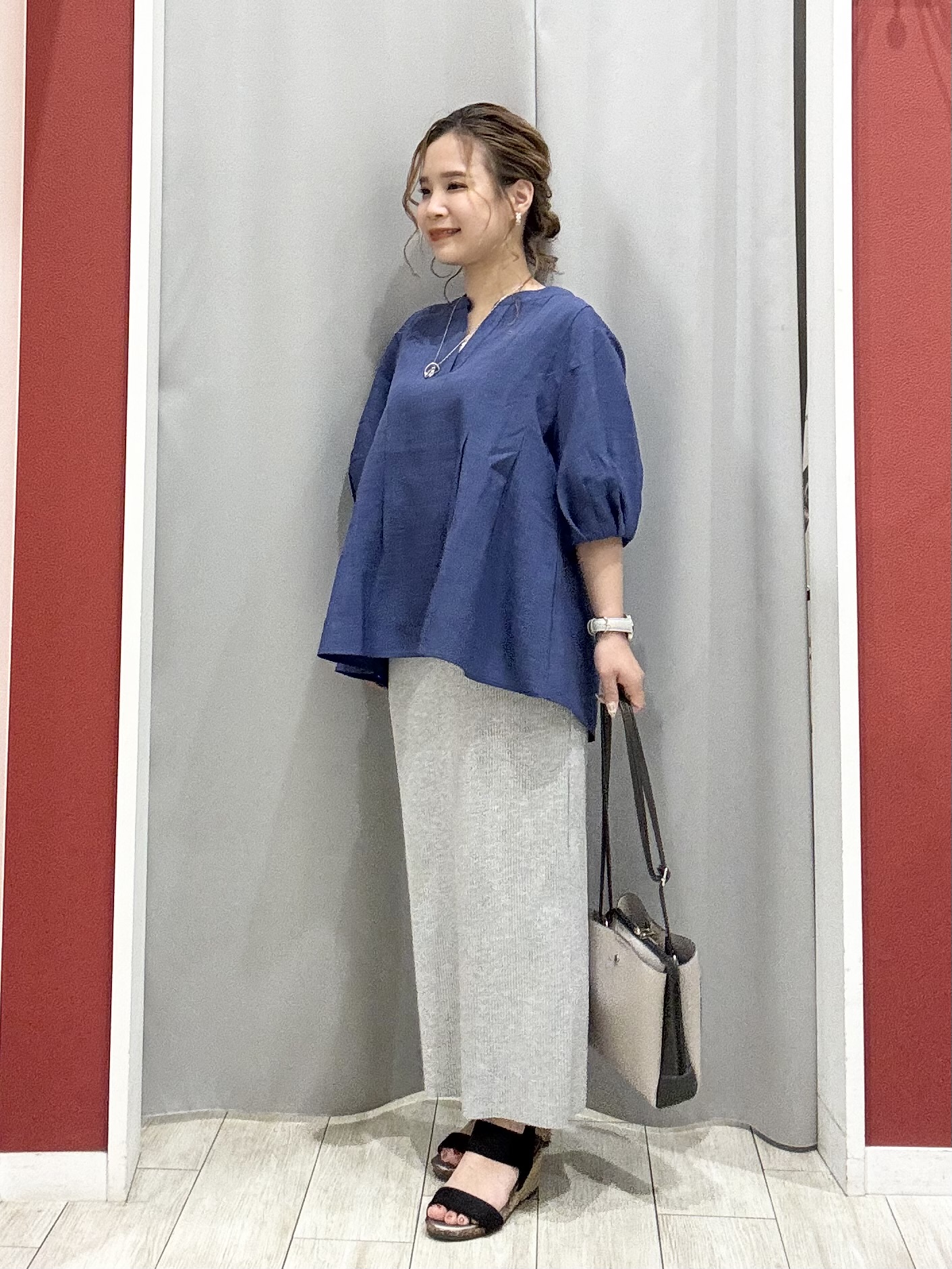 shioさんの「SHOO･LA･RUE｜【高レビュー/洗濯後しわになりにくい/インせず着られる】自然に体型カバー 麻調ペプラムブラウス」を使ったコーディネート