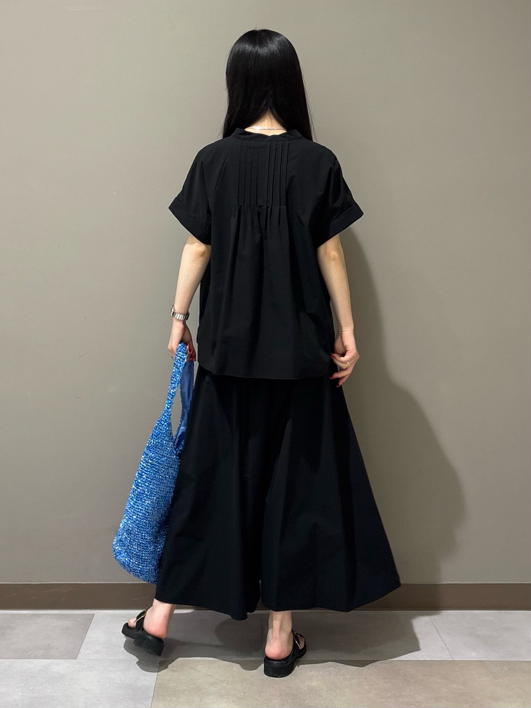 KEIKOさんの「INDIVI｜【撥水／UVケア／SETUP可能】軽量タックスキッパーブラウス」を使ったコーディネート
