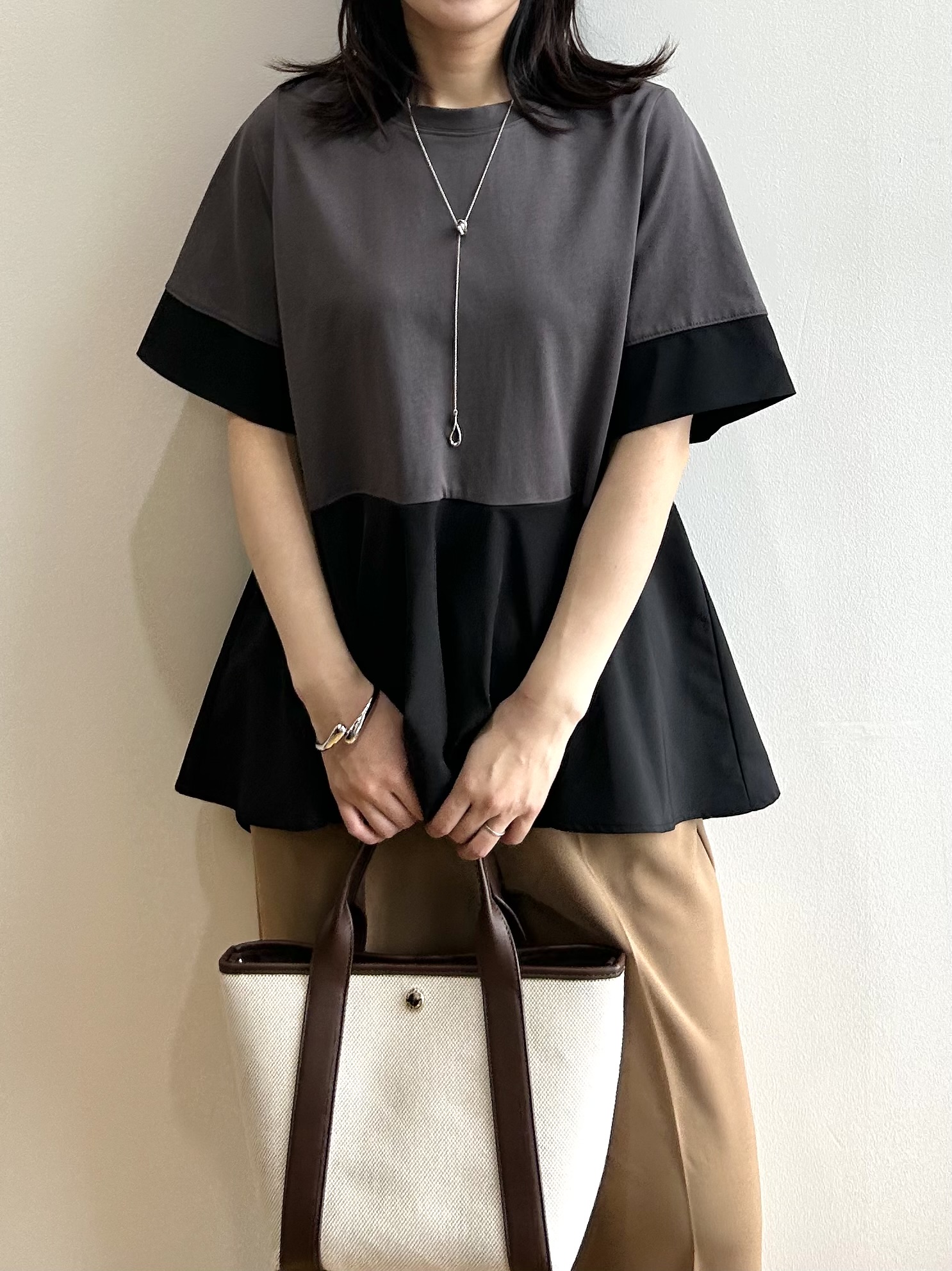 RINAさんの「OPAQUE.CLIP｜ペプラム切替ドッキングトップス」を使ったコーディネート