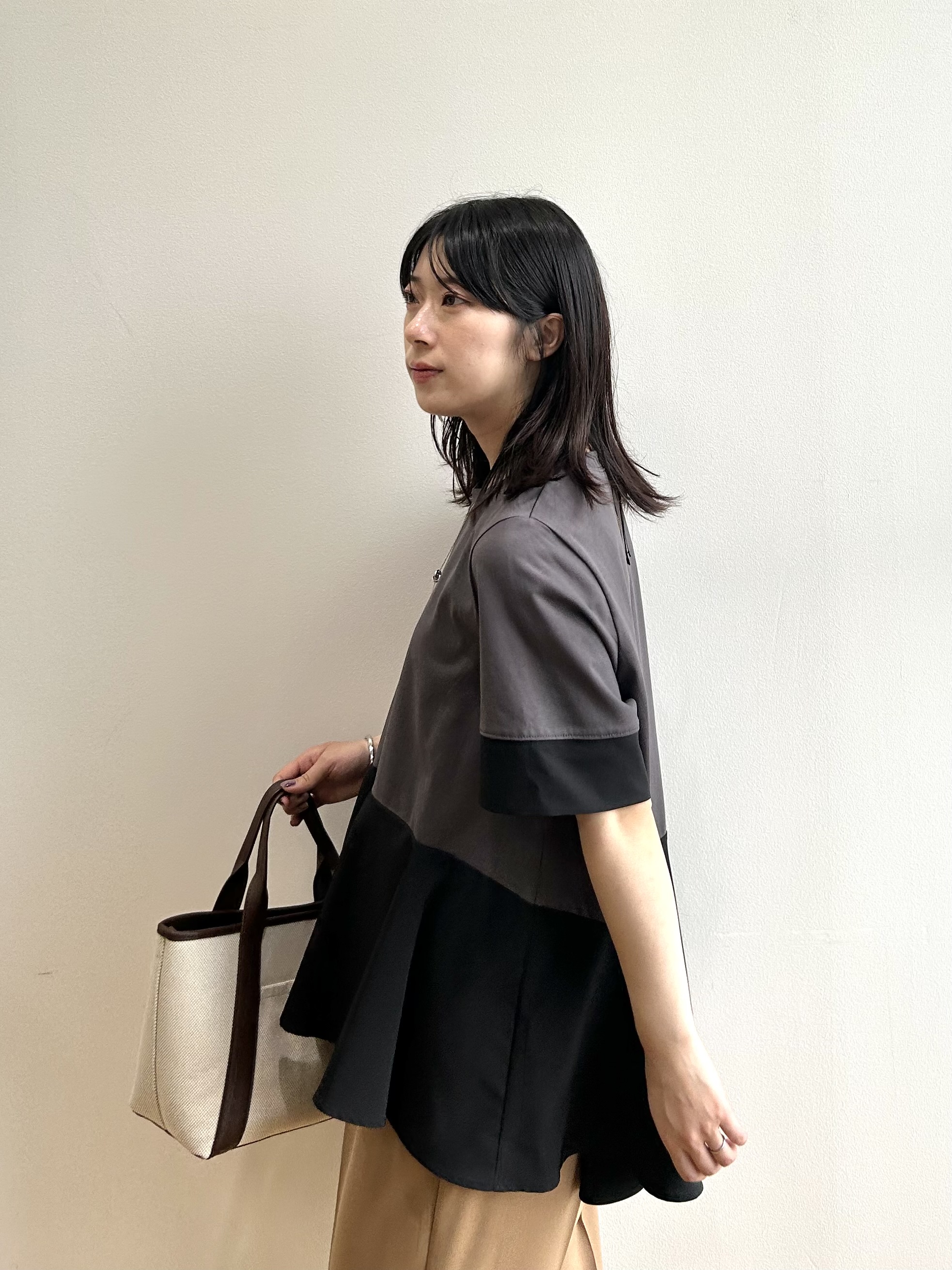 RINAさんの「OPAQUE.CLIP｜ペプラム切替ドッキングトップス」を使ったコーディネート