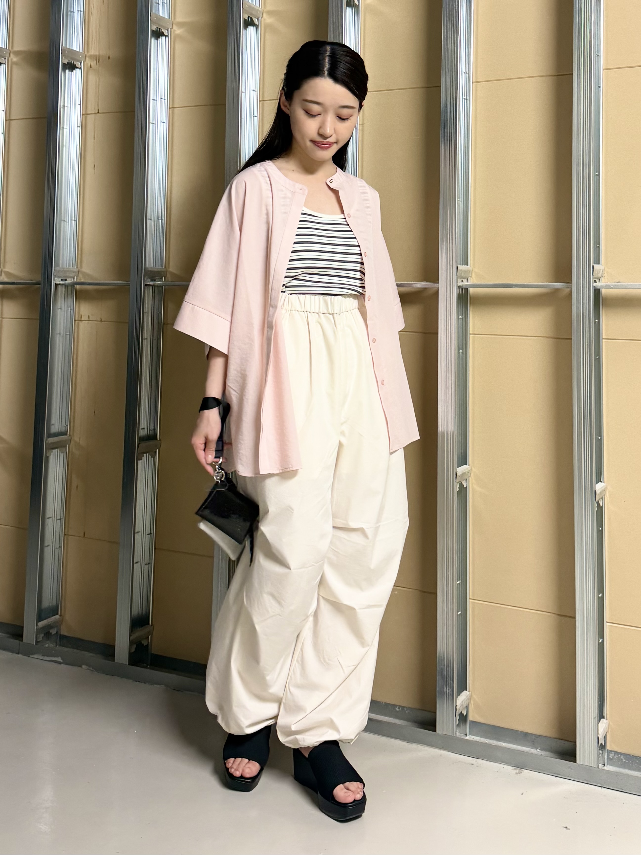 sahoさんの「THE SHOP TK｜【高レビュー/体型カバー】さらっと快適 ドルマン5分袖ブラウス」を使ったコーディネート