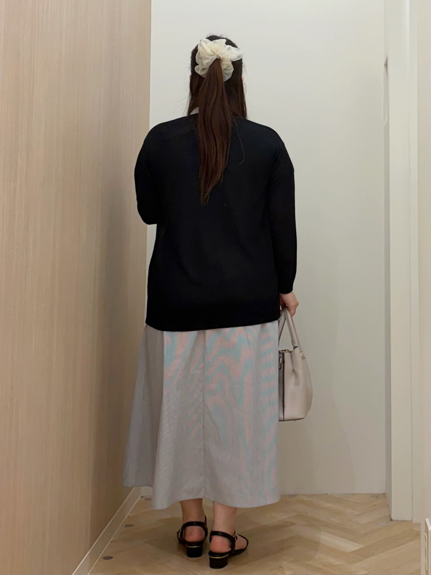 akariさんの「grove｜【接触冷感／UVカットetc】ベーシックロングカーディガン」を使ったコーディネート