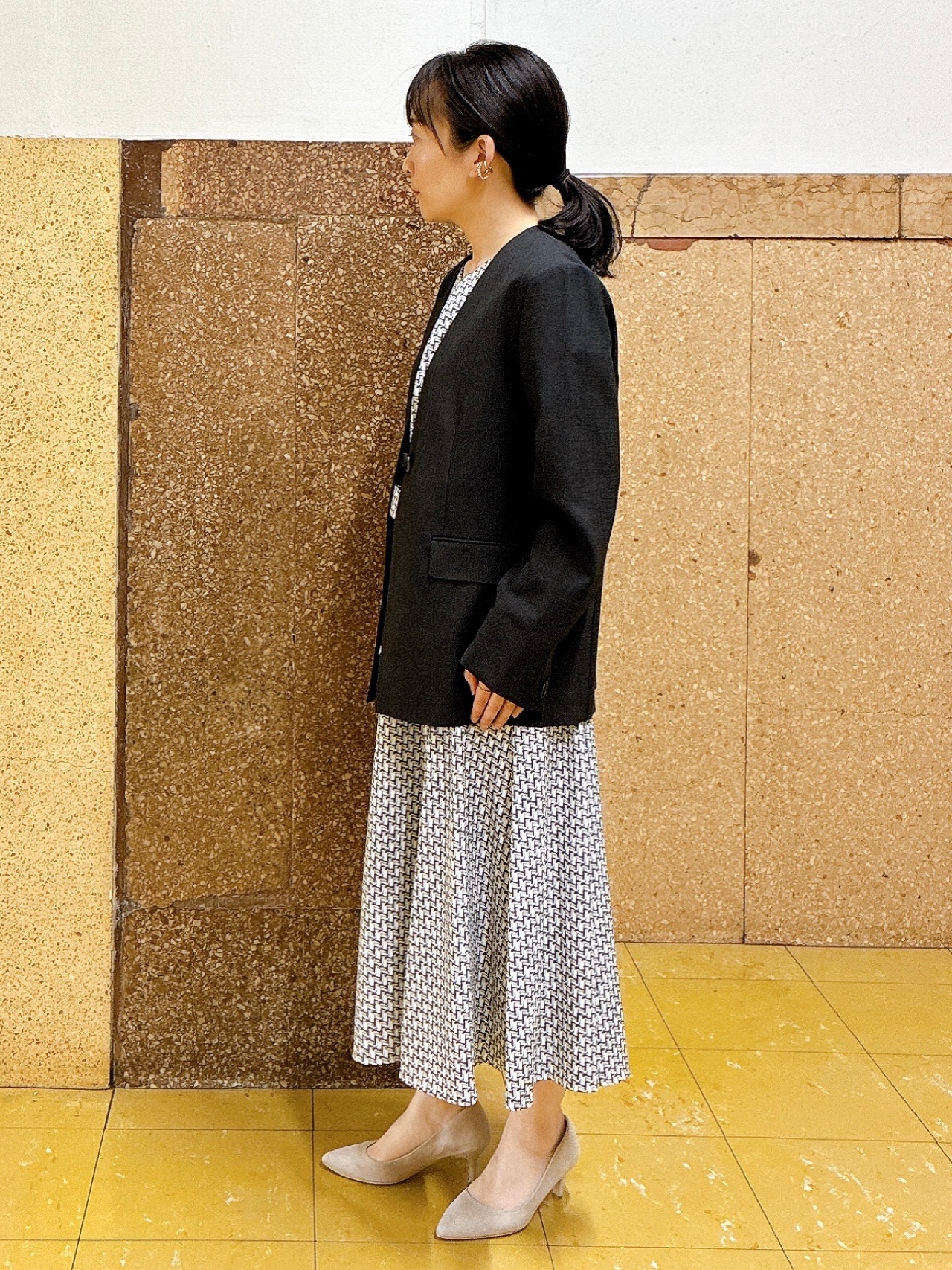 hattoriさんの「INDIVI｜【美シルエット/洗える】ジオメプリントワンピース」を使ったコーディネート