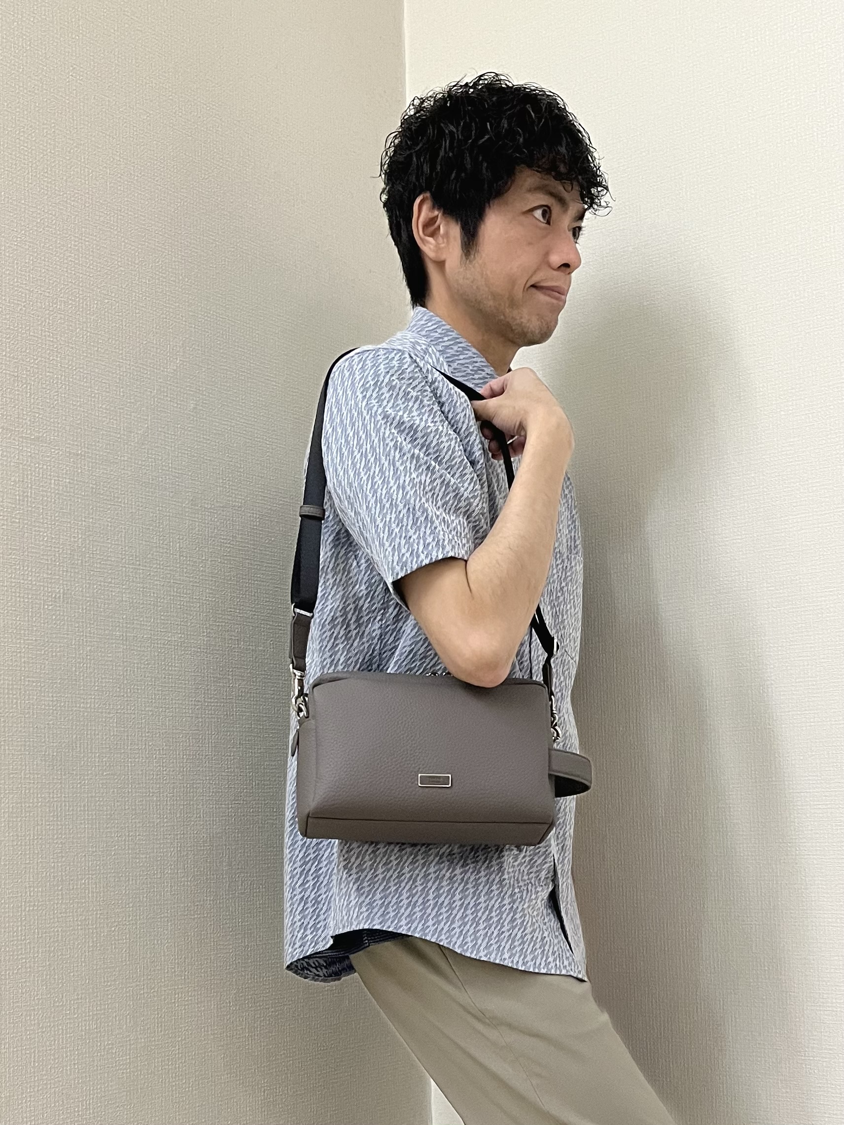 URAさんの「TAKEO KIKUCHI｜播州織り 千鳥 半袖シャツ」を使ったコーディネート