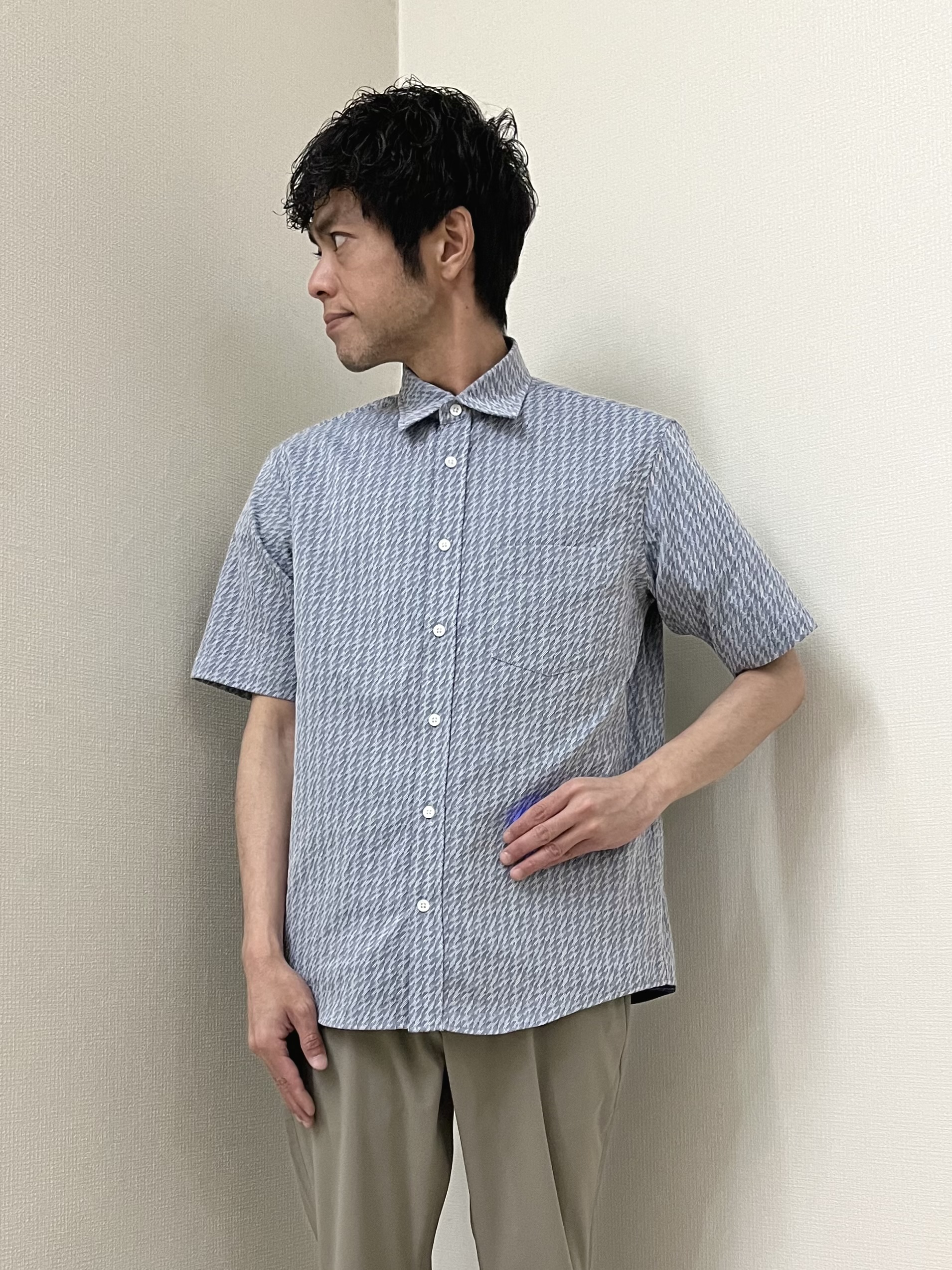 URAさんの「TAKEO KIKUCHI｜播州織り 千鳥 半袖シャツ」を使ったコーディネート