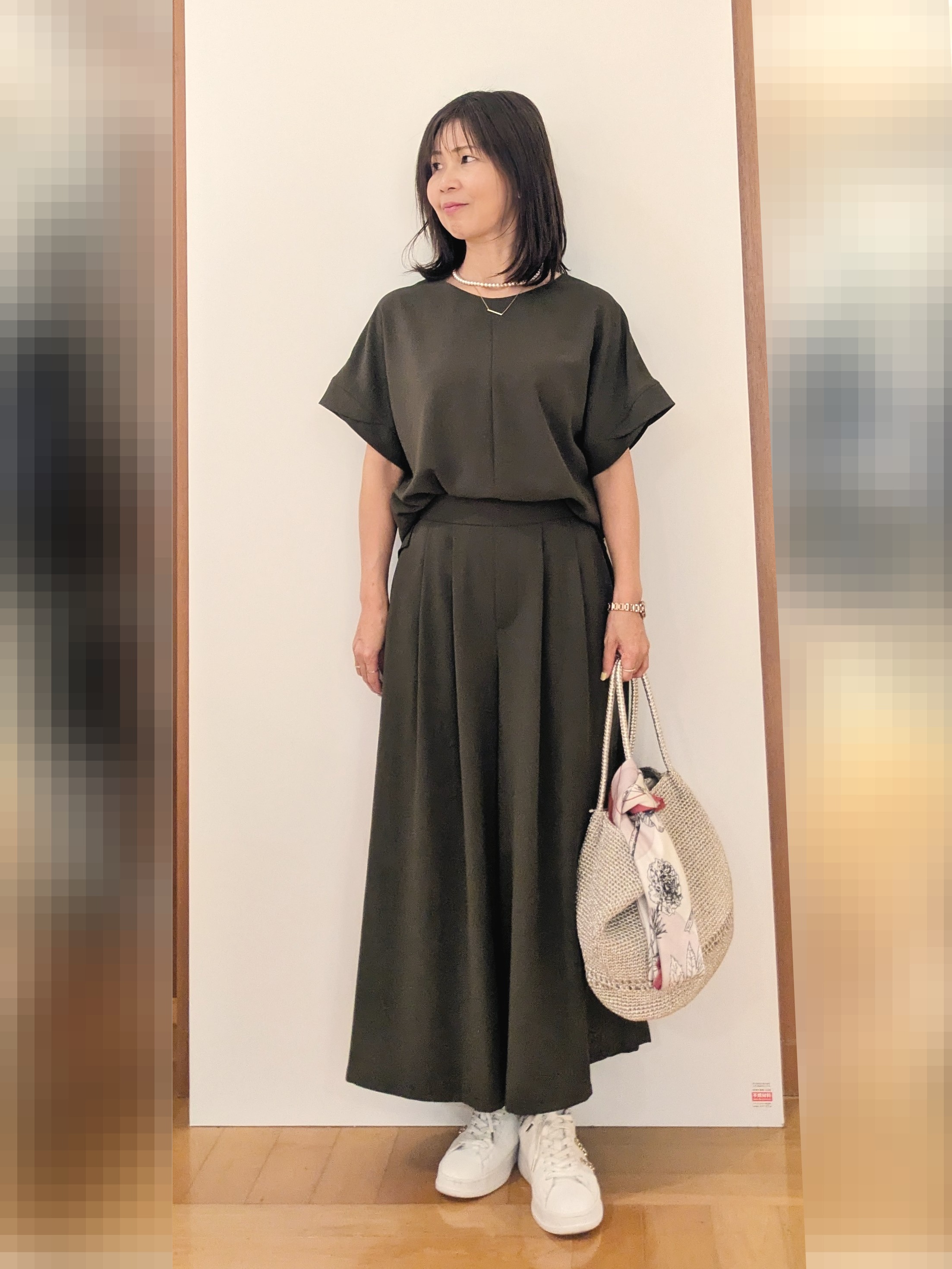 laverさんの「UNTITLED｜【アンサンブル可/日除け・冷房対策】シアーレーヨンZIPカーディガン」を使ったコーディネート