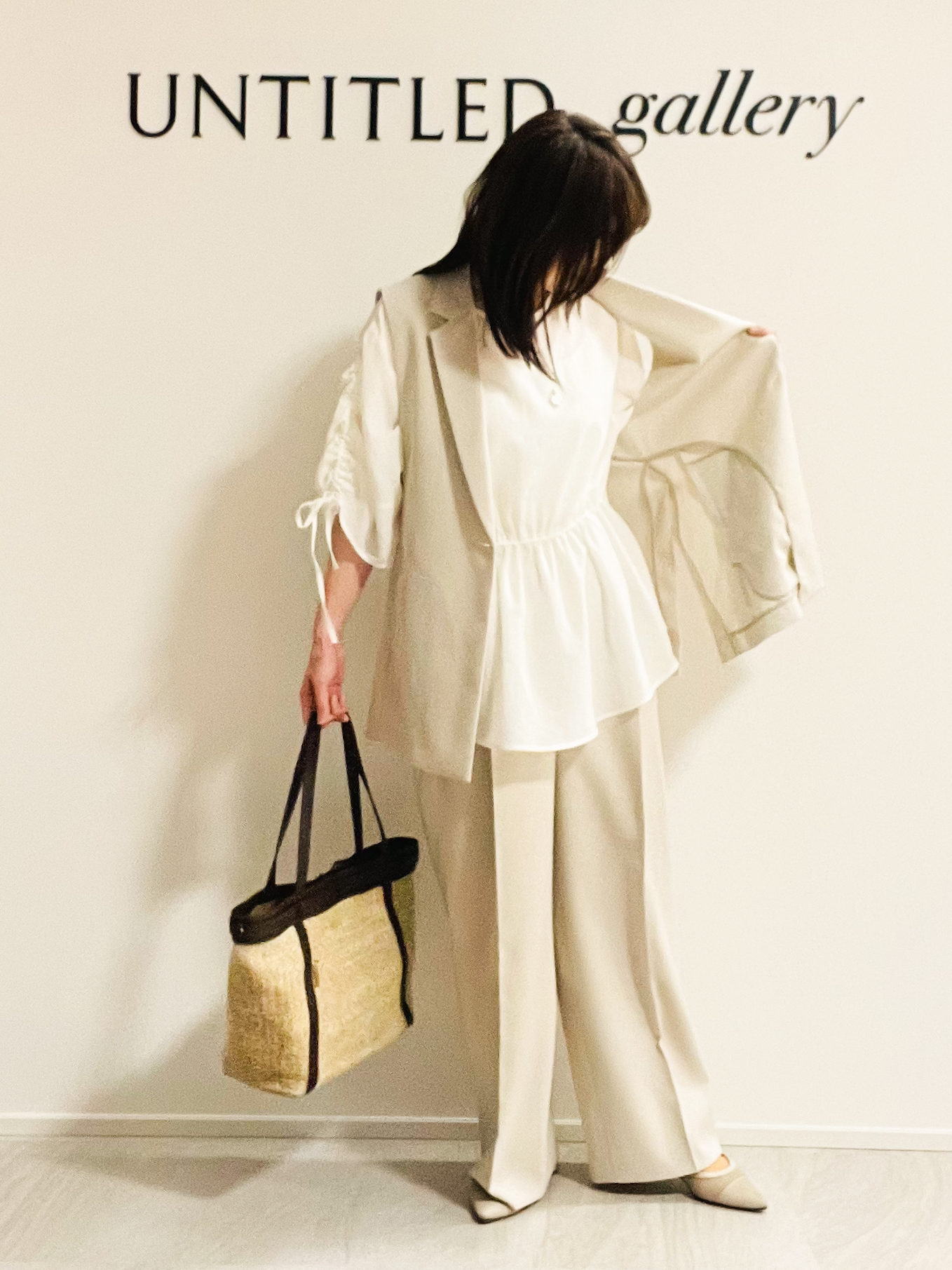 めいさんの「UNTITLED｜【通気性あり／涼しい／マシンウォッシャブル】ウエストギャザーブラウス」を使ったコーディネート