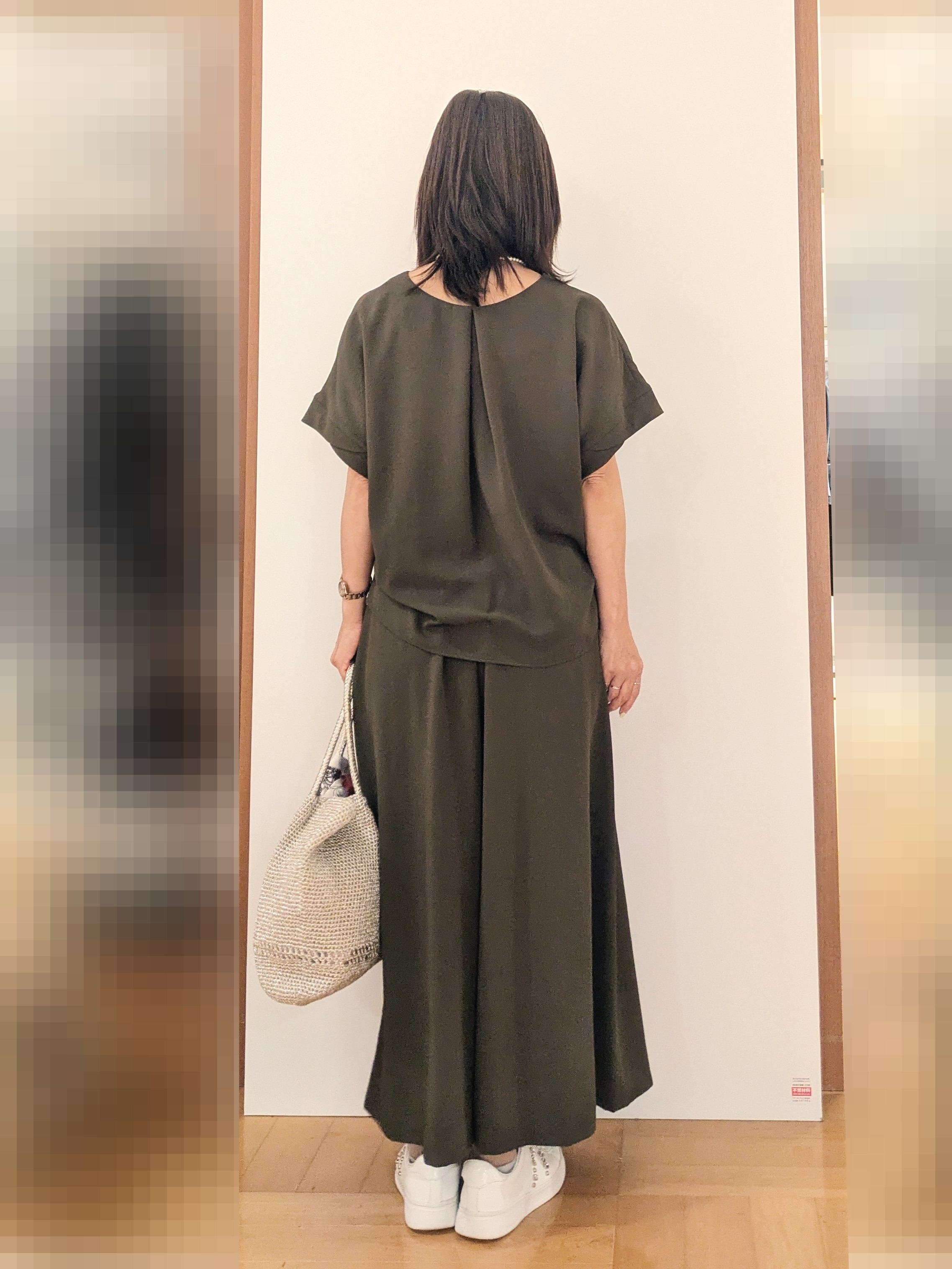 laverさんの「UNTITLED｜【前後2WAY/はっ水/セットアップ可】リラクシーフレンチスリーブブラウス」を使ったコーディネート