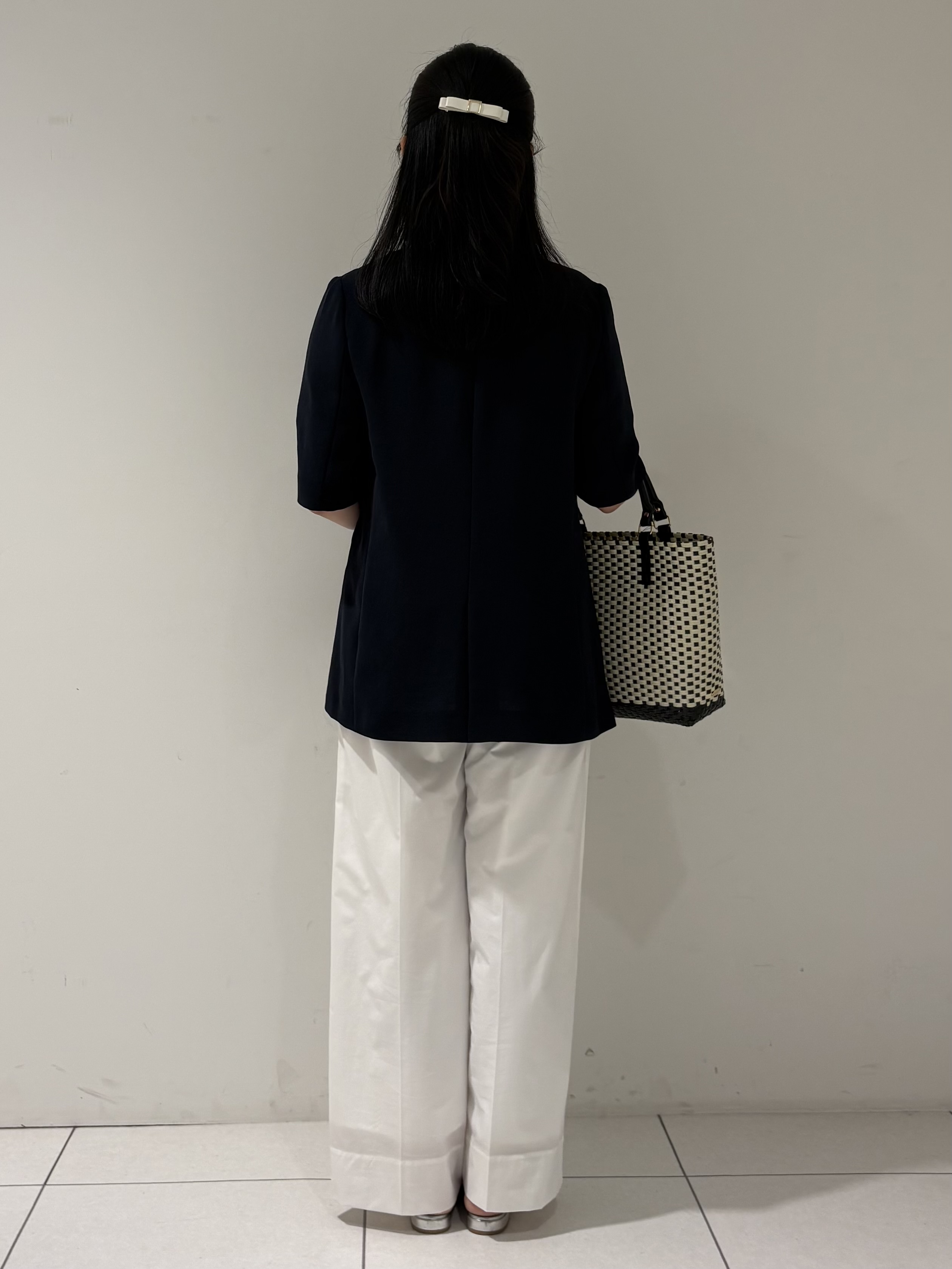 momokoさんの「INDIVI｜【着る日傘】ハーフスリーブダブルジャケット」を使ったコーディネート