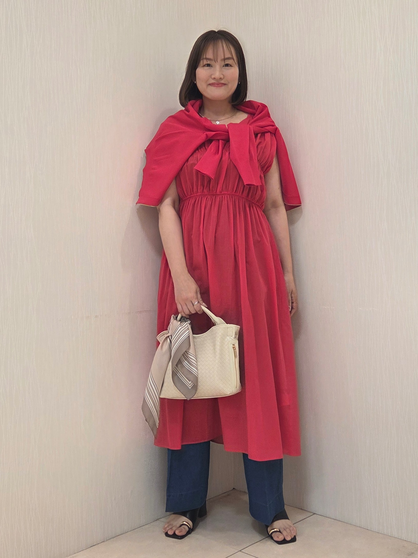 naokoさんの「UNTITLED｜【アンサンブル可/日除け・冷房対策】シアーレーヨンZIPカーディガン」を使ったコーディネート