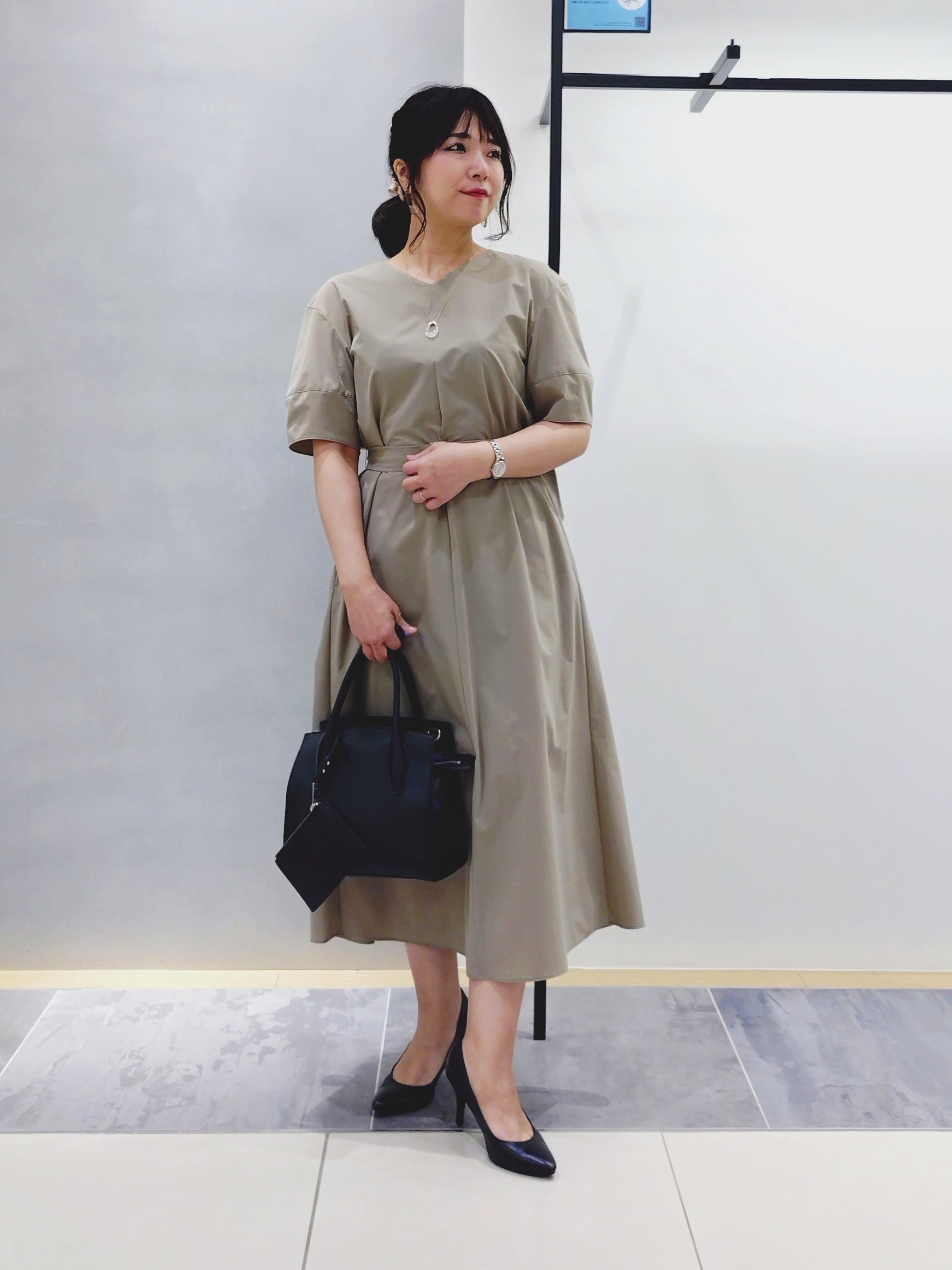 TOMOMIさんの「INDIVI｜【洗える／多機能／SETUP可】着る日傘ダブルジャケット」を使ったコーディネート