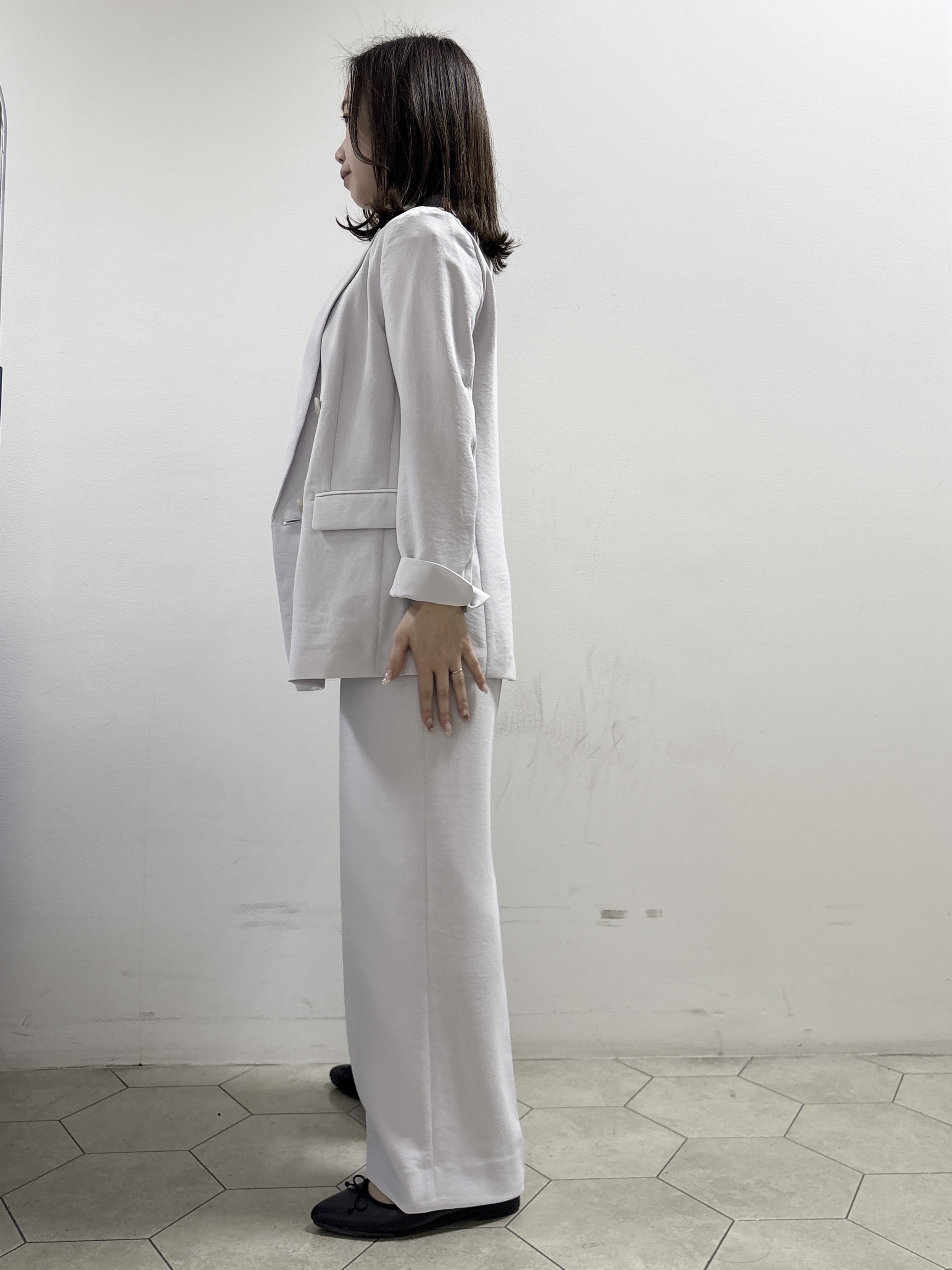 kahoさんの「INDIVI｜【洗える／多機能／SETUP可】着る日傘ダブルジャケット」を使ったコーディネート