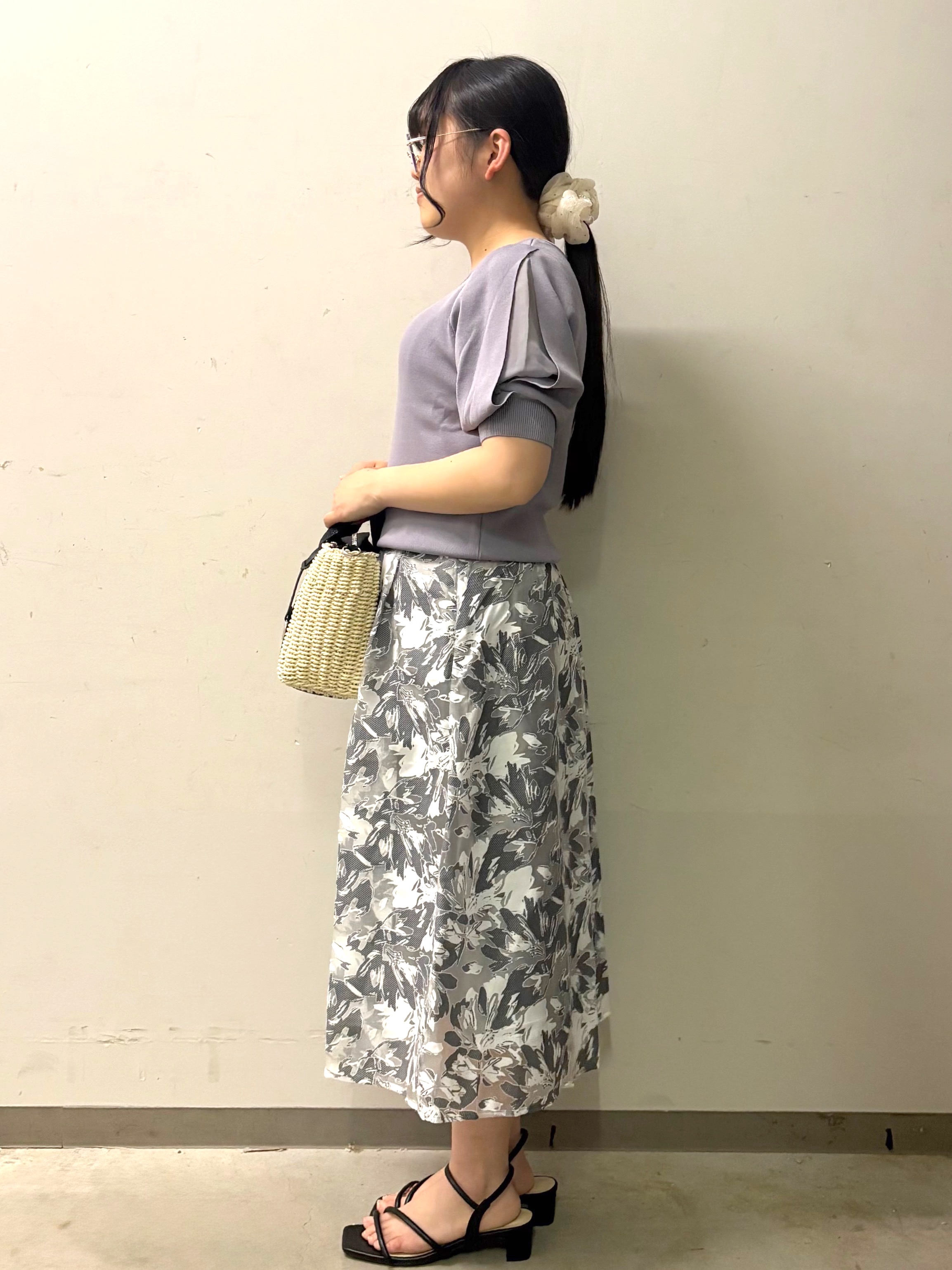 ころりさんの「OPAQUE.CLIP｜【接触冷感】クールタッチラップスリーブニット《UVケア／洗濯機OK／XS～3L／9col》」を使ったコーディネート