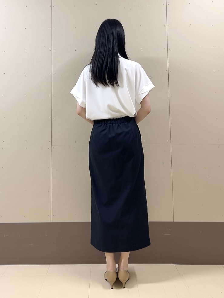 sechiさんの「UNTITLED｜【前後2WAY/はっ水/セットアップ可】リラクシーフレンチスリーブブラウス」を使ったコーディネート