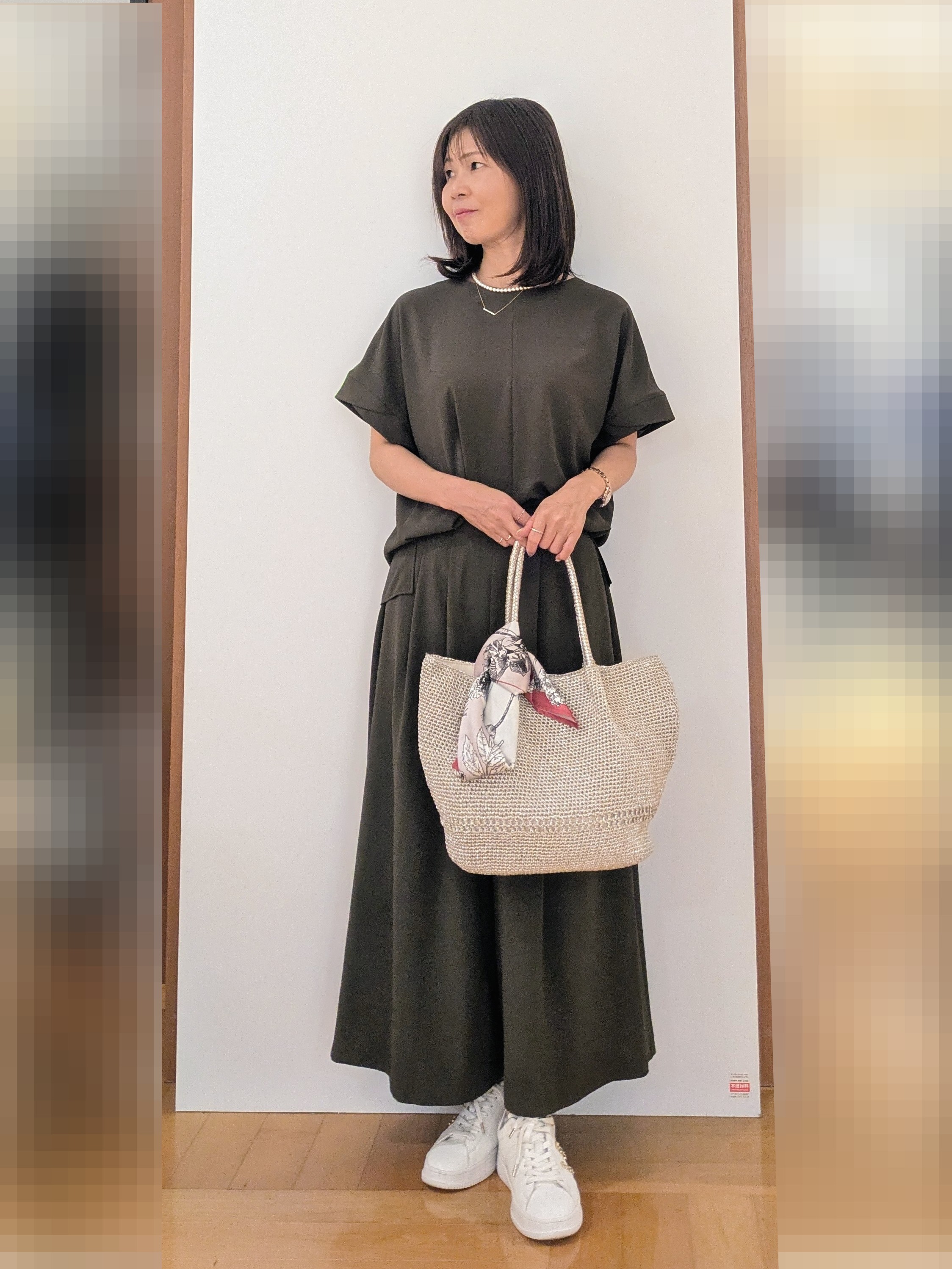 laverさんの「UNTITLED｜【前後2WAY/はっ水/セットアップ可】リラクシーフレンチスリーブブラウス」を使ったコーディネート
