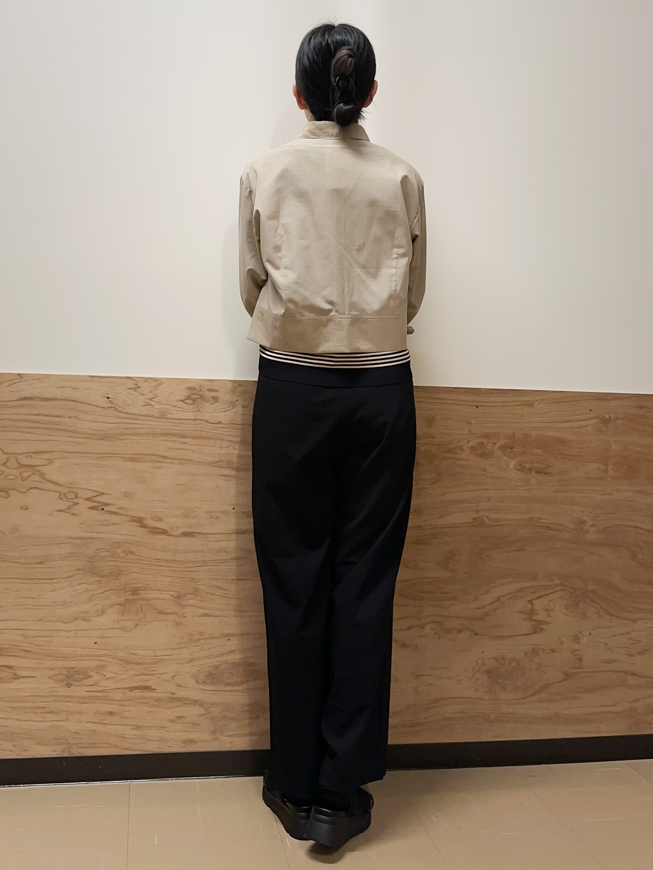すーさんの「grove｜【貴島明日香さん着用／イージーケア／接触冷感】麻混クロップドシャツ」を使ったコーディネート