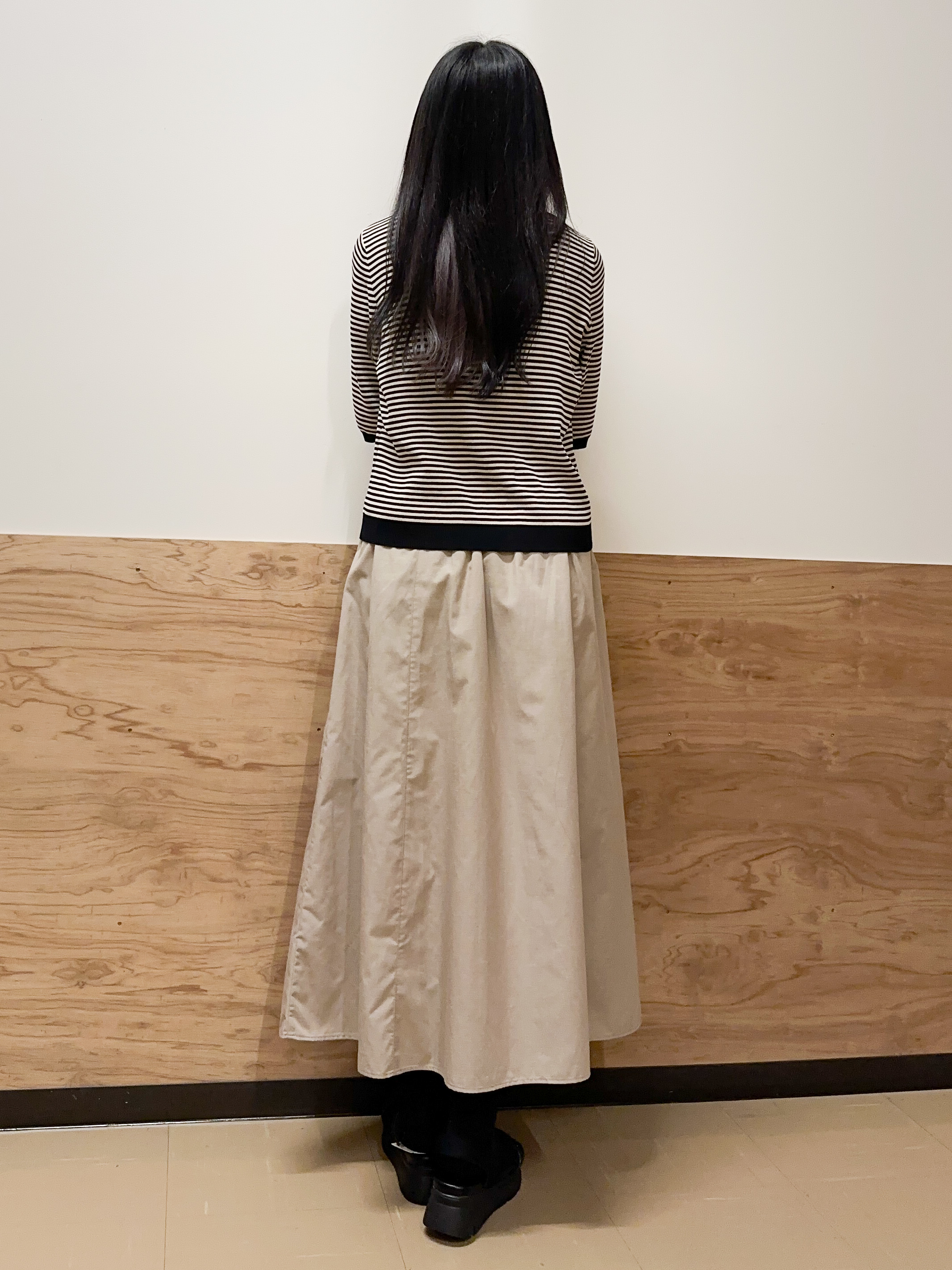 すーさんの「grove｜【シリーズ累計36万枚/UVカット・ひんやり・洗濯機OK】やわらかドライタッチ 五分袖クルーネックニ」を使ったコーディネート