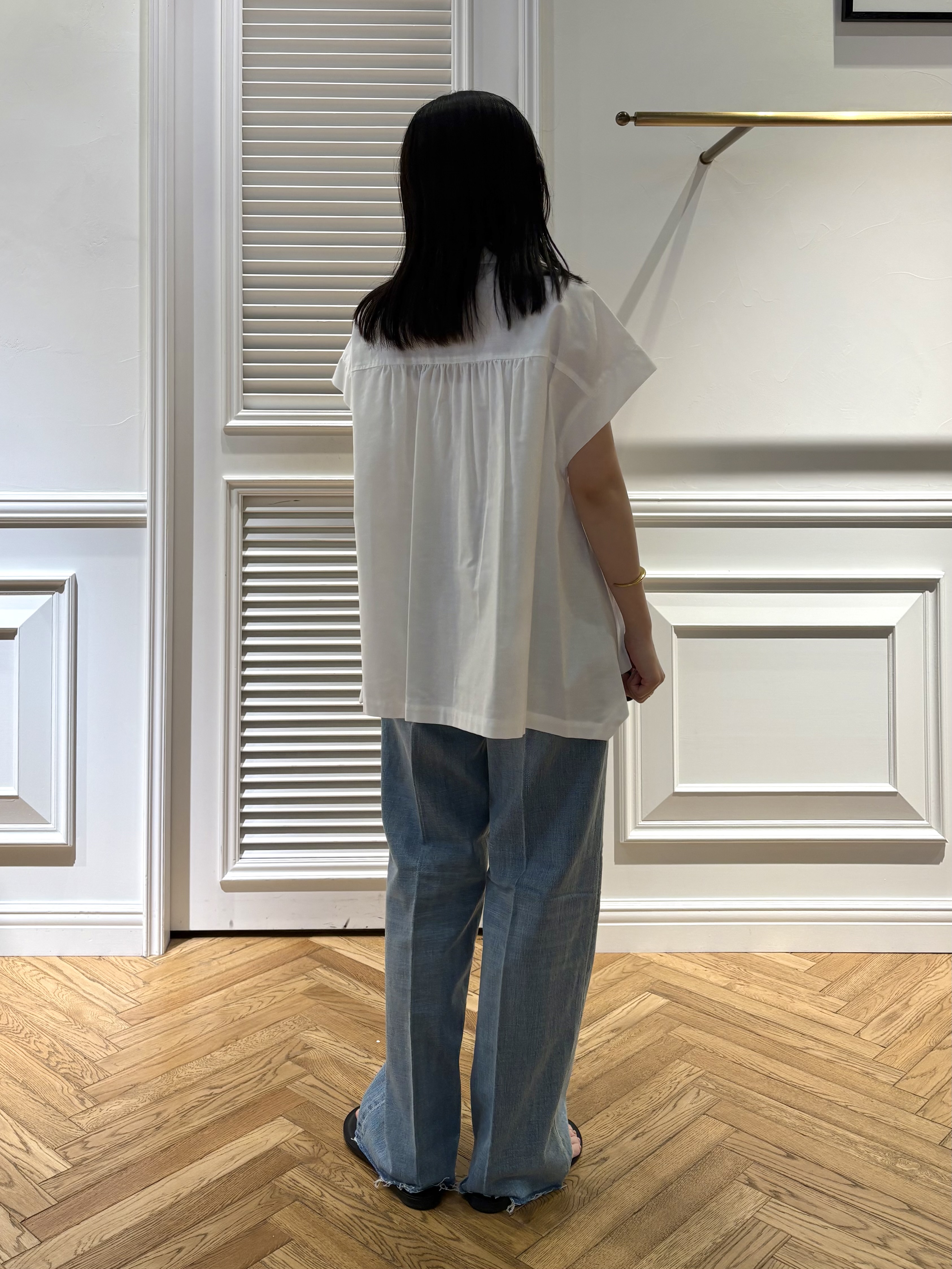 cocoさんの「DRESSTERIOR｜【毎年人気/ウォッシャブル】バックフレアオックスシャツ」を使ったコーディネート