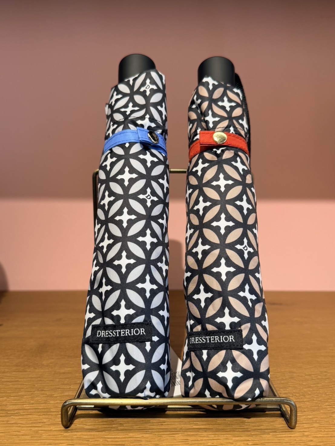 cocoさんの「DRESSTERIOR｜【毎年人気/ウォッシャブル】バックフレアオックスシャツ」を使ったコーディネート