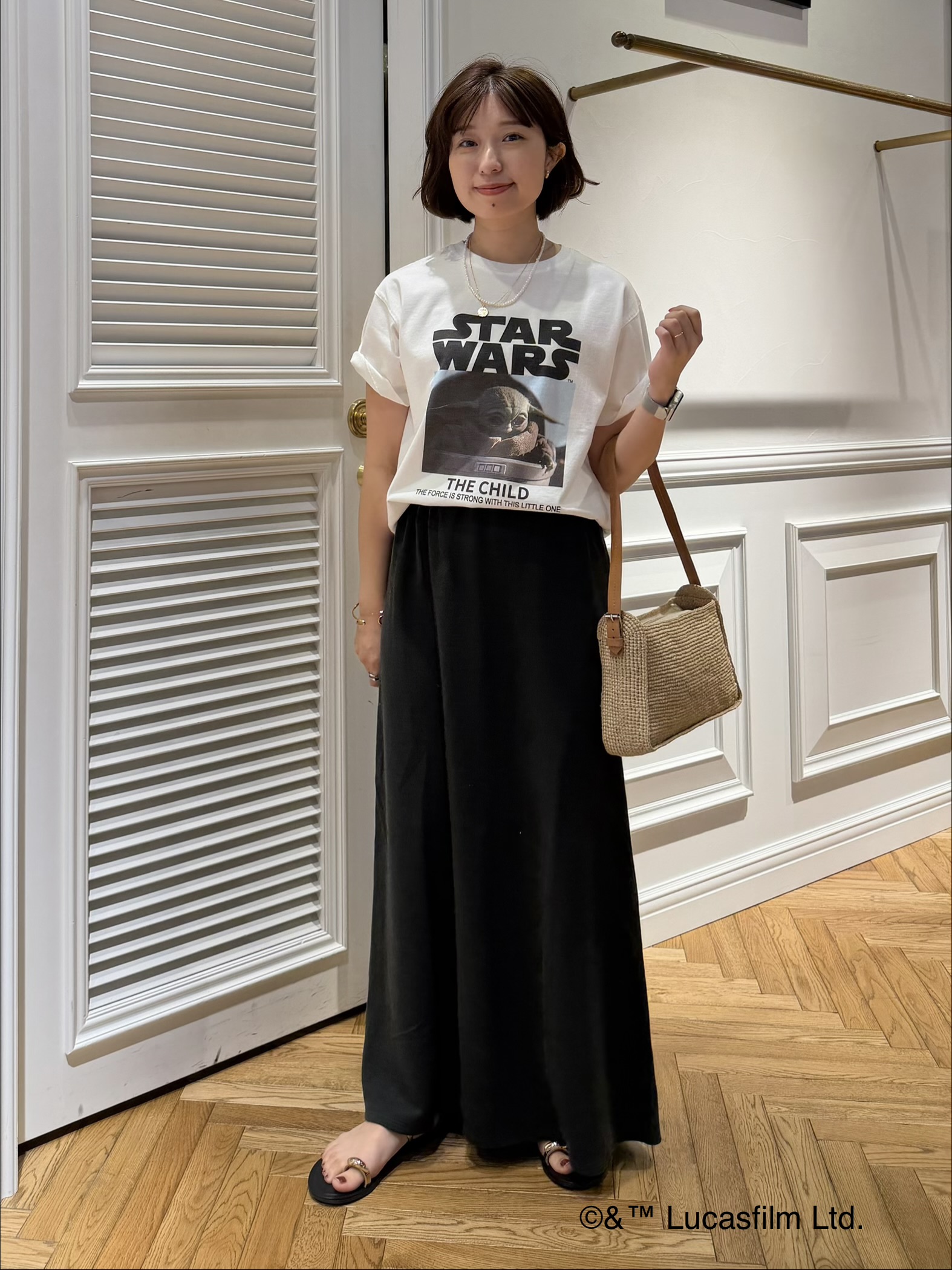 つじ まこさんの「DRESSTERIOR｜【接触冷感】STAR WARS カプセルグローグTシャツ」を使ったコーディネート