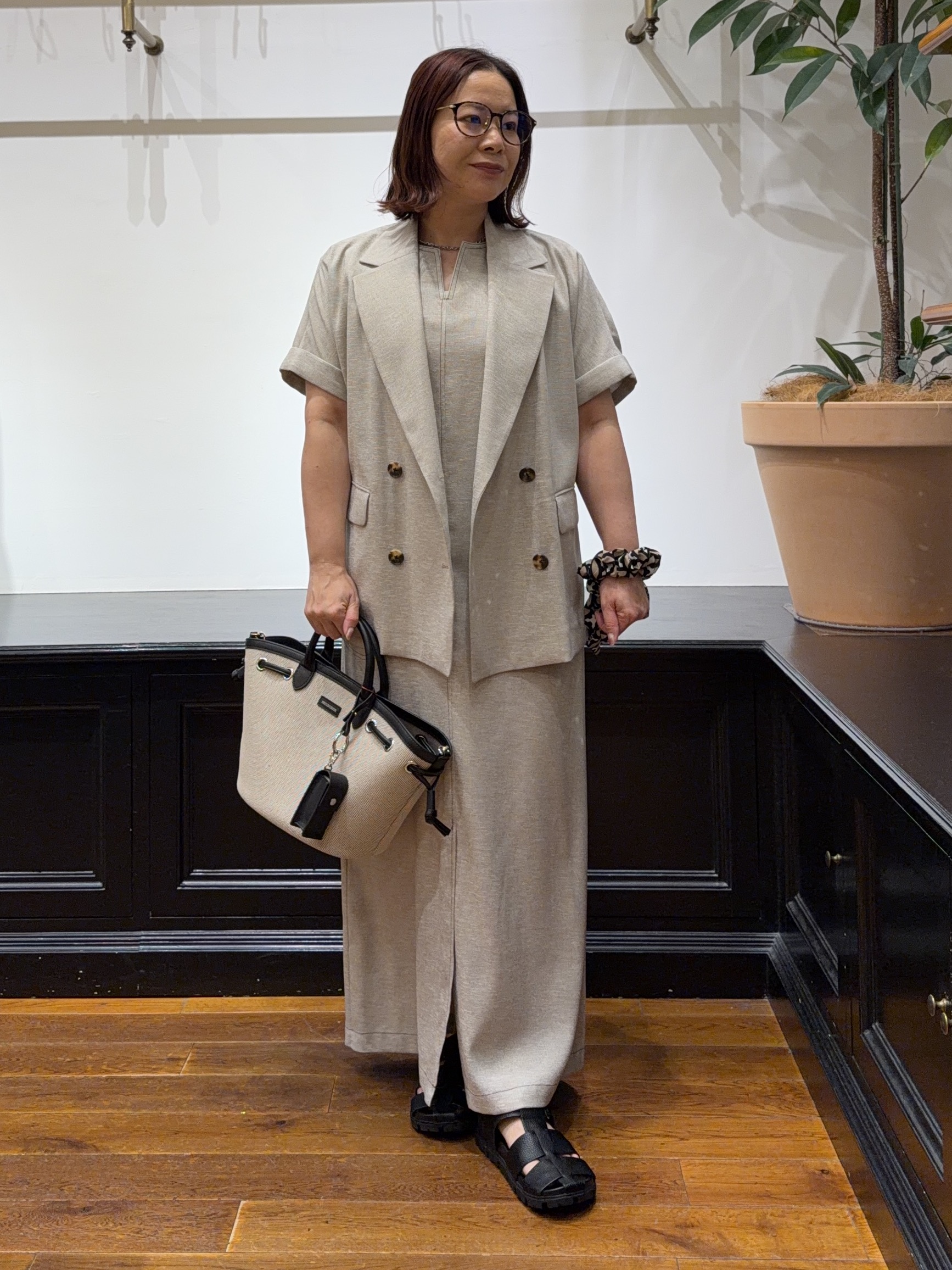 Asamiさんの「DRESSTERIOR｜【セットアップ可/UVカット/接触冷感/吸水速乾】ウォッシャブル リネンライクドルマンジャケット」を使ったコーディネート